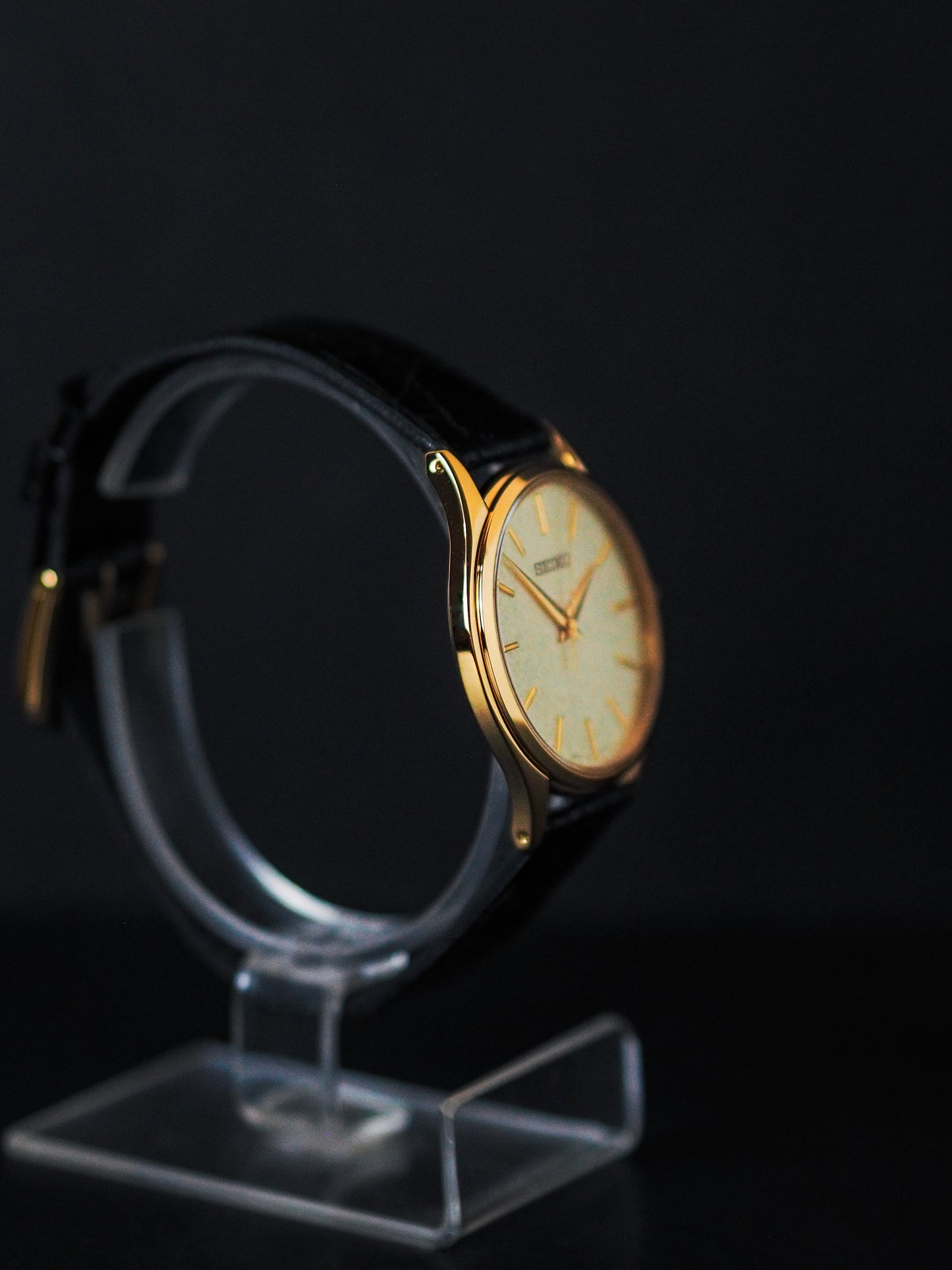 Seiko Dolce SACM150 8J41-0AJ0 Gold Kira-zuri Textured Dial