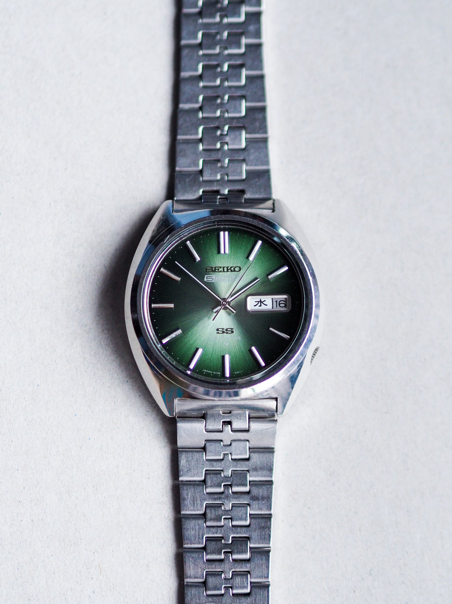 Seiko 5 Actus SS 6106-8670 JDM Green Sunburst Dial