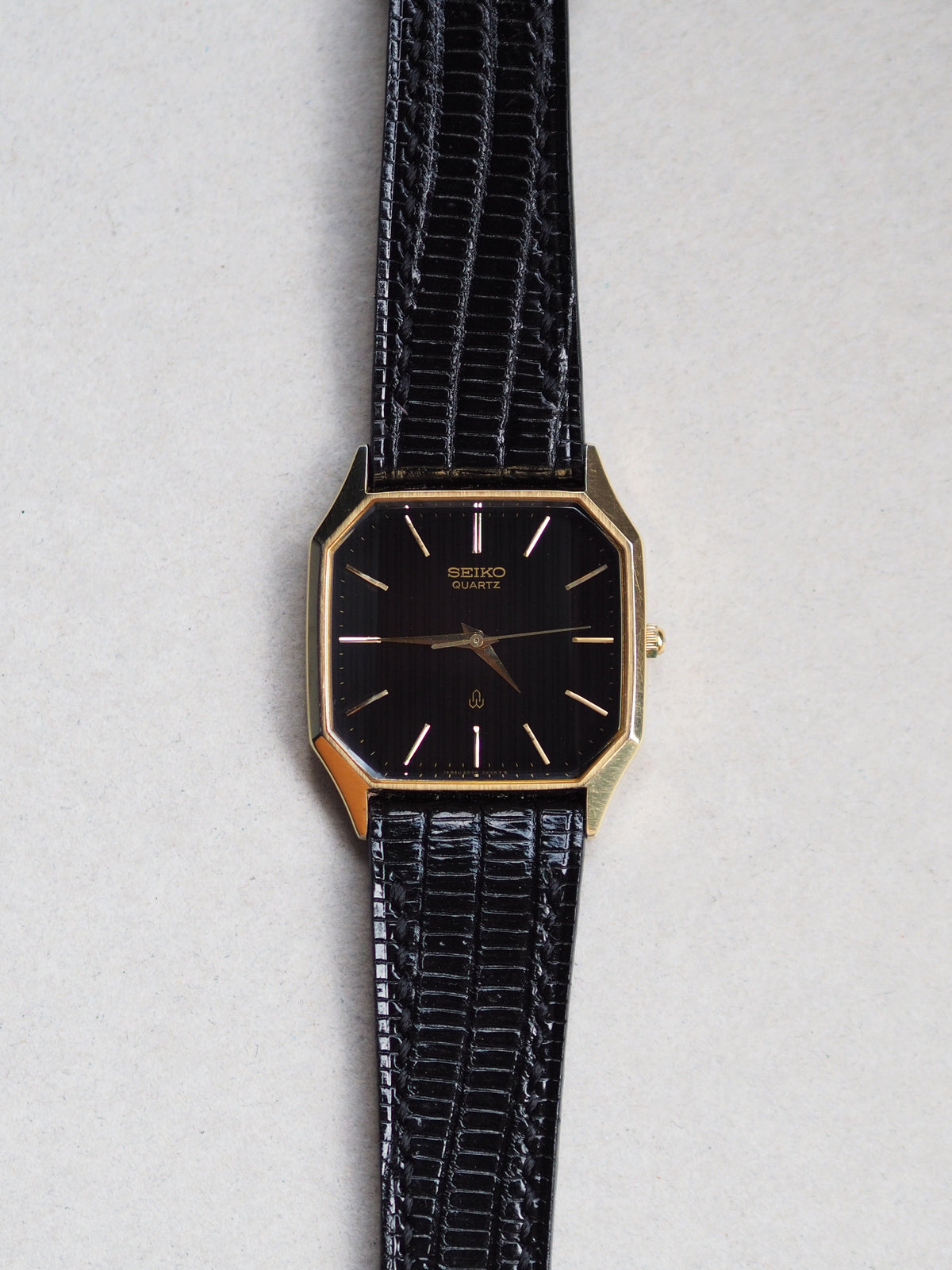 Seiko Quartz 6030-5440 Tank Faceted Crystal Black Pinstripe Dial
