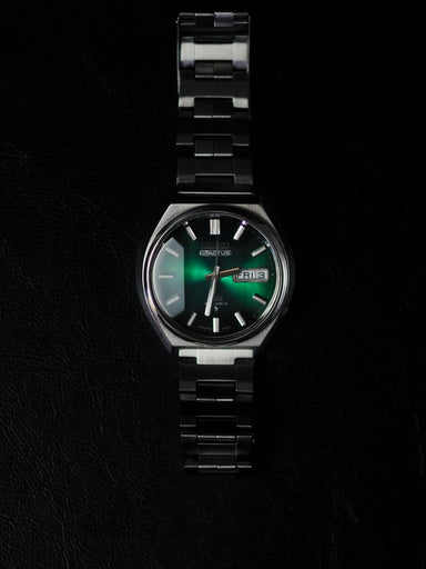Seiko 5 Actus SS 6106-8690 Faceted Crystal Emerald Green Sunburst Dial