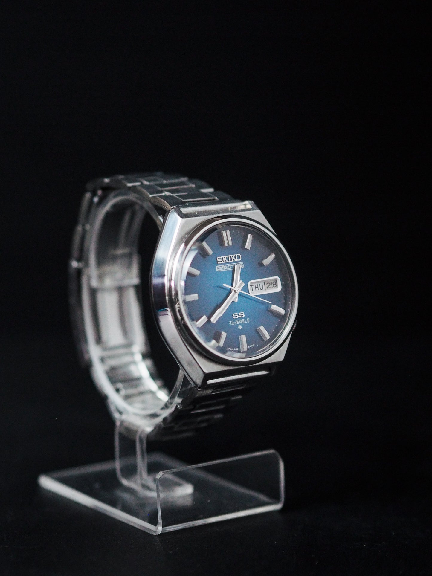  Seiko 5 Actus SS 6106-8690 JDM Rare Faceted Crystal Dark Blue Sunburst Dial