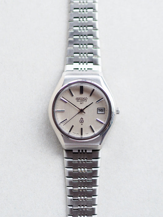 Seiko Quartz QT 3802-7110 Silver Linen Textured Dial