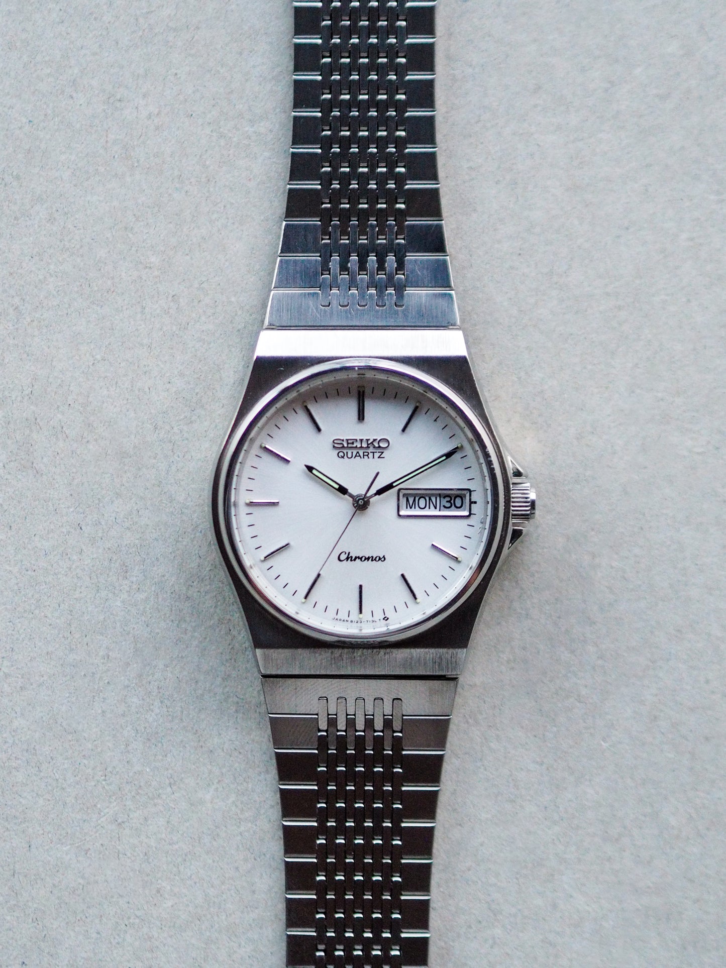 Seiko Chronos JDM 8123-7090 Silver Sunburst Dial