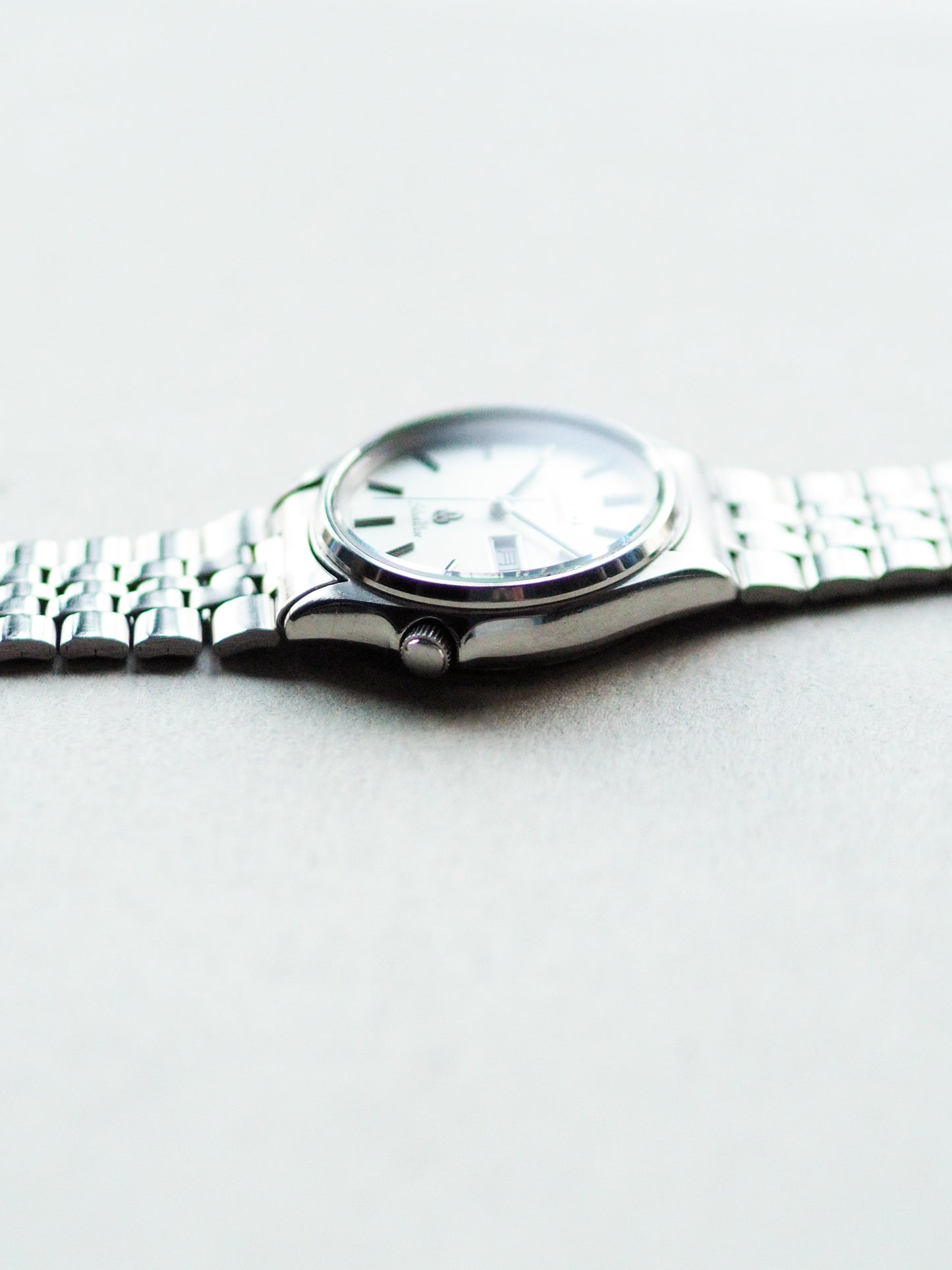 Seiko Quartz 8229-7030 Silverwave White Linen Dial