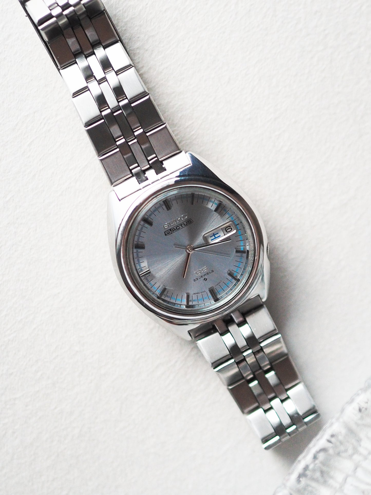 Seiko 5 Actus SS 6106-7520 JDM Cadran bleu glacé Sunburst