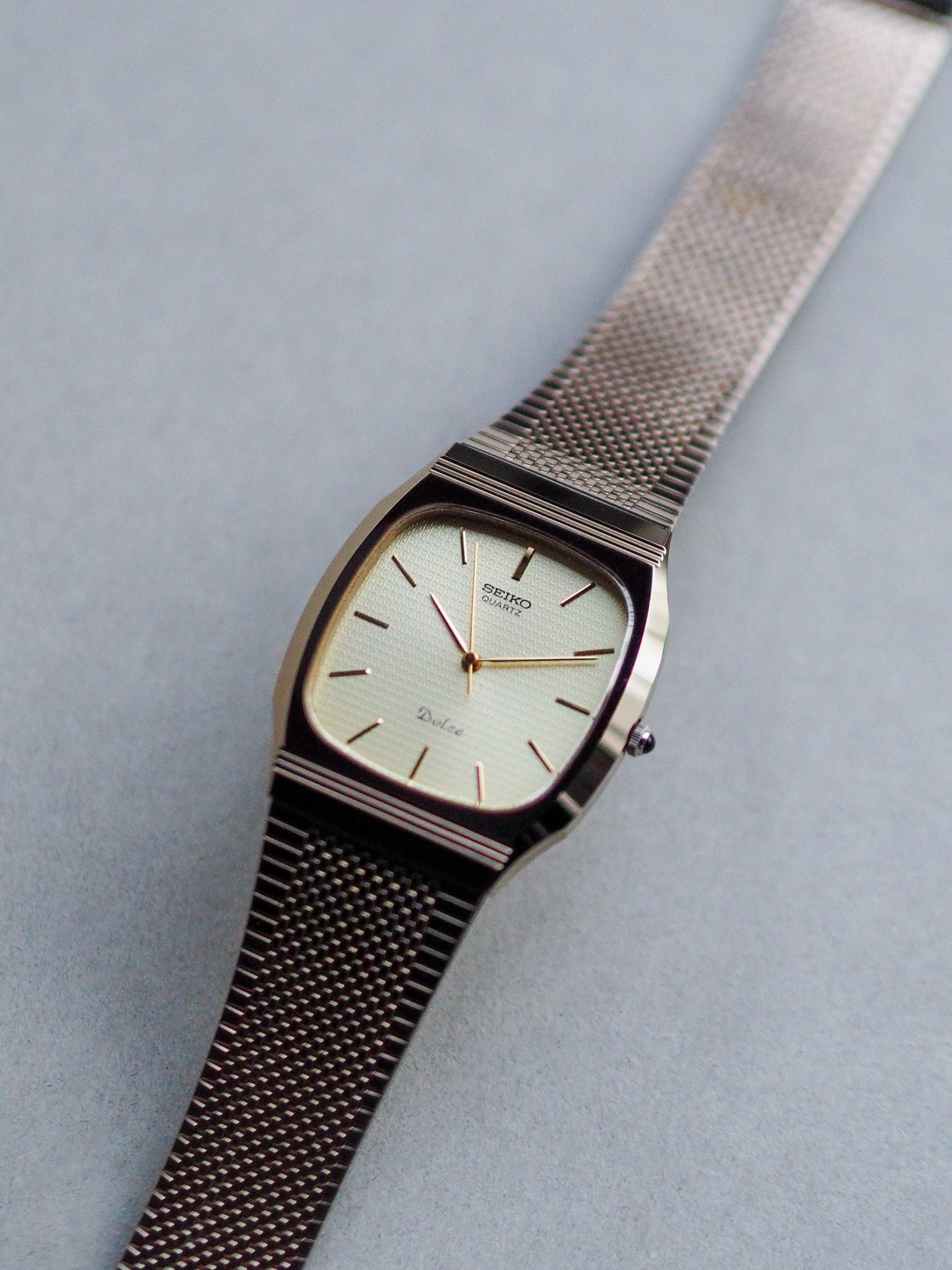 Seiko Dolce 7731-5091 Tonneau Tungsten Carbide Champagne Textured Dial