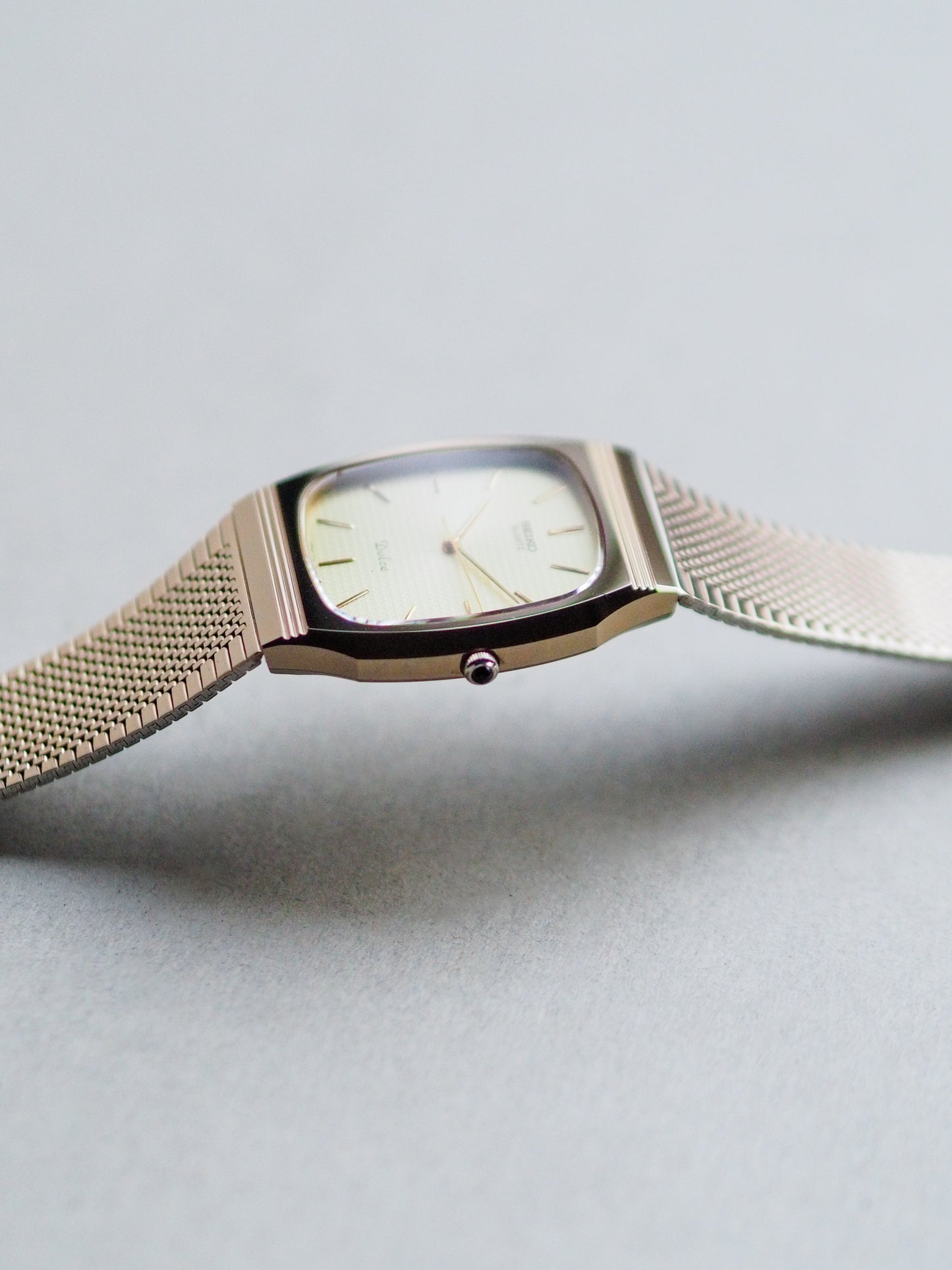 Seiko Dolce 7731-5091 Tonneau Tungsten Carbide Champagne Textured Dial