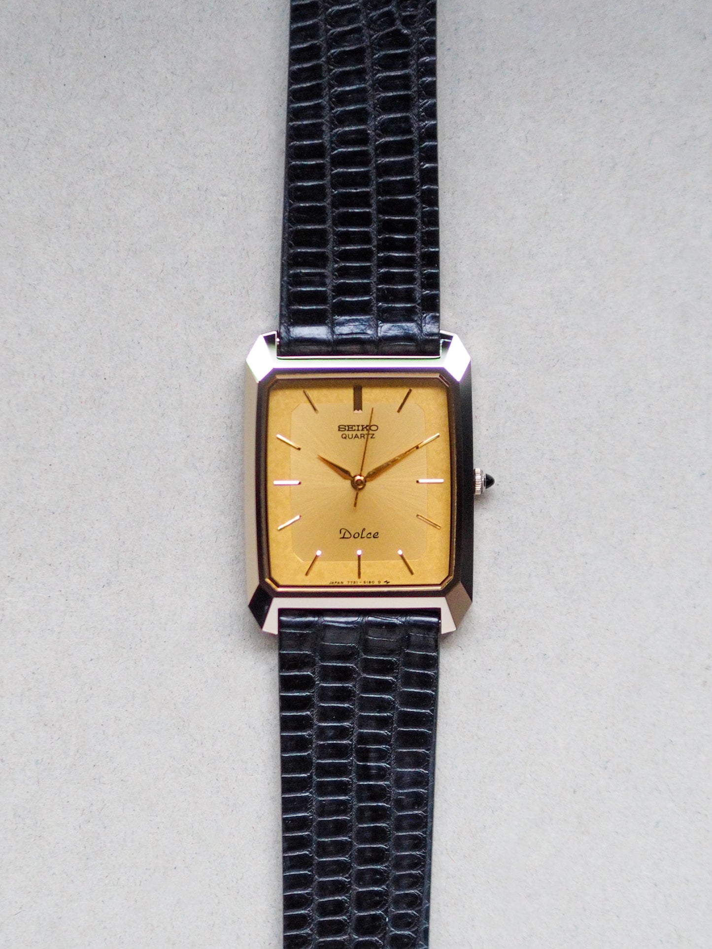 Seiko Dolce 7731-5150 Quartz Tank Tungsten Gold Frame Textured Dial