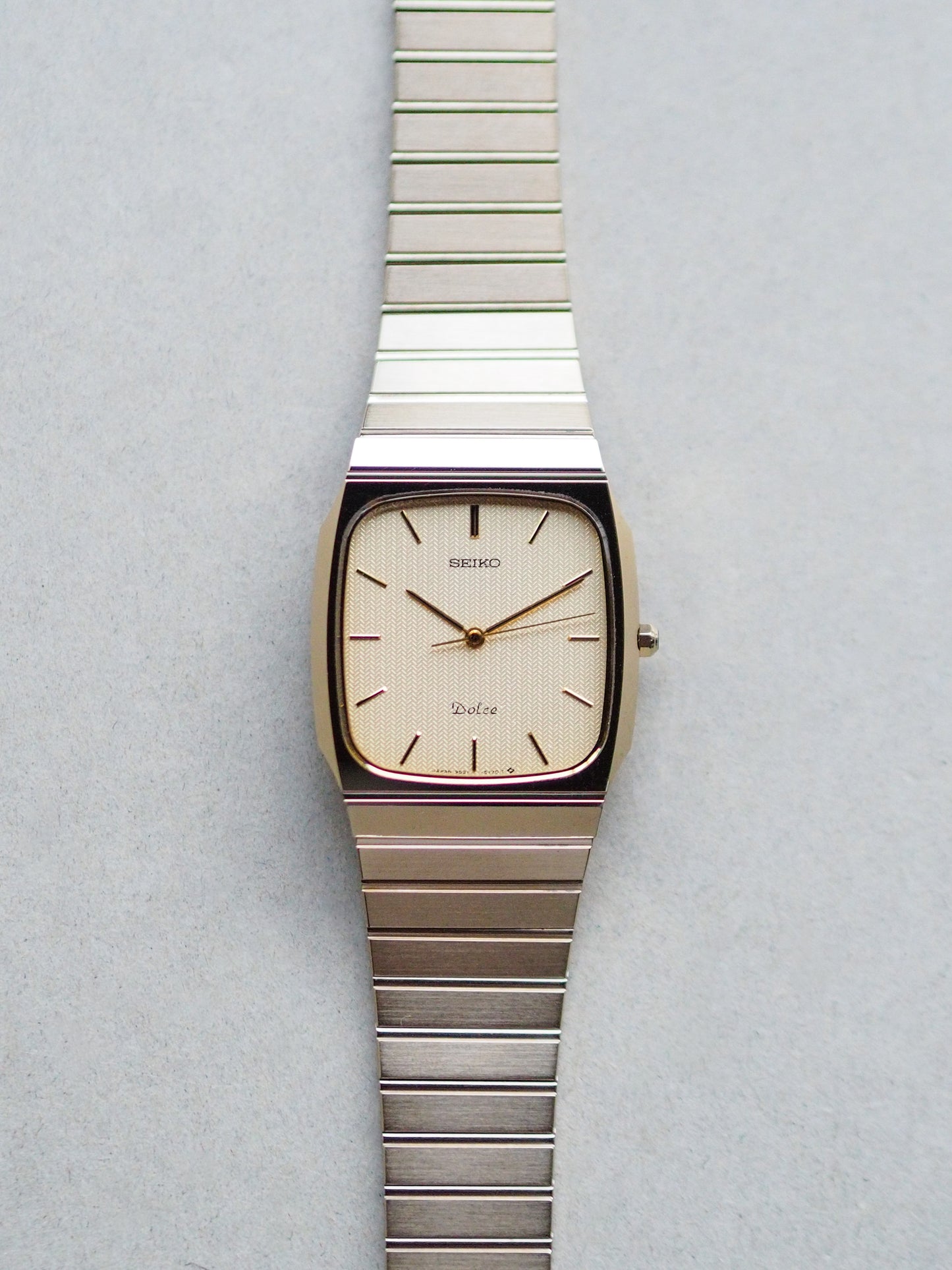 Seiko Dolce 9531-5140 Tank Tungsten Carbide Champagne Textured Dial
