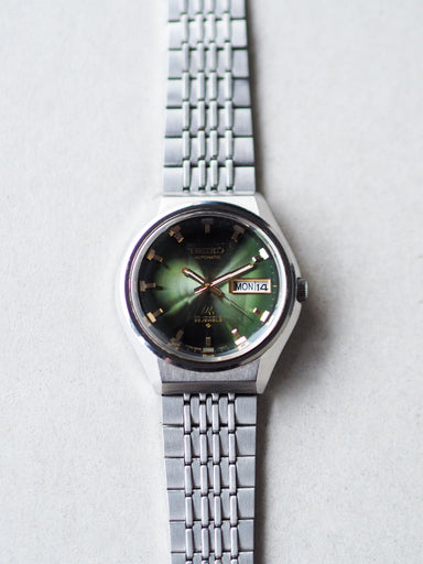 セイコー ロードマチック グリーン 5606-7320 Seiko LM 5606-7320 Lord Matic Faceted Crystal Green Radial Sunburst Di