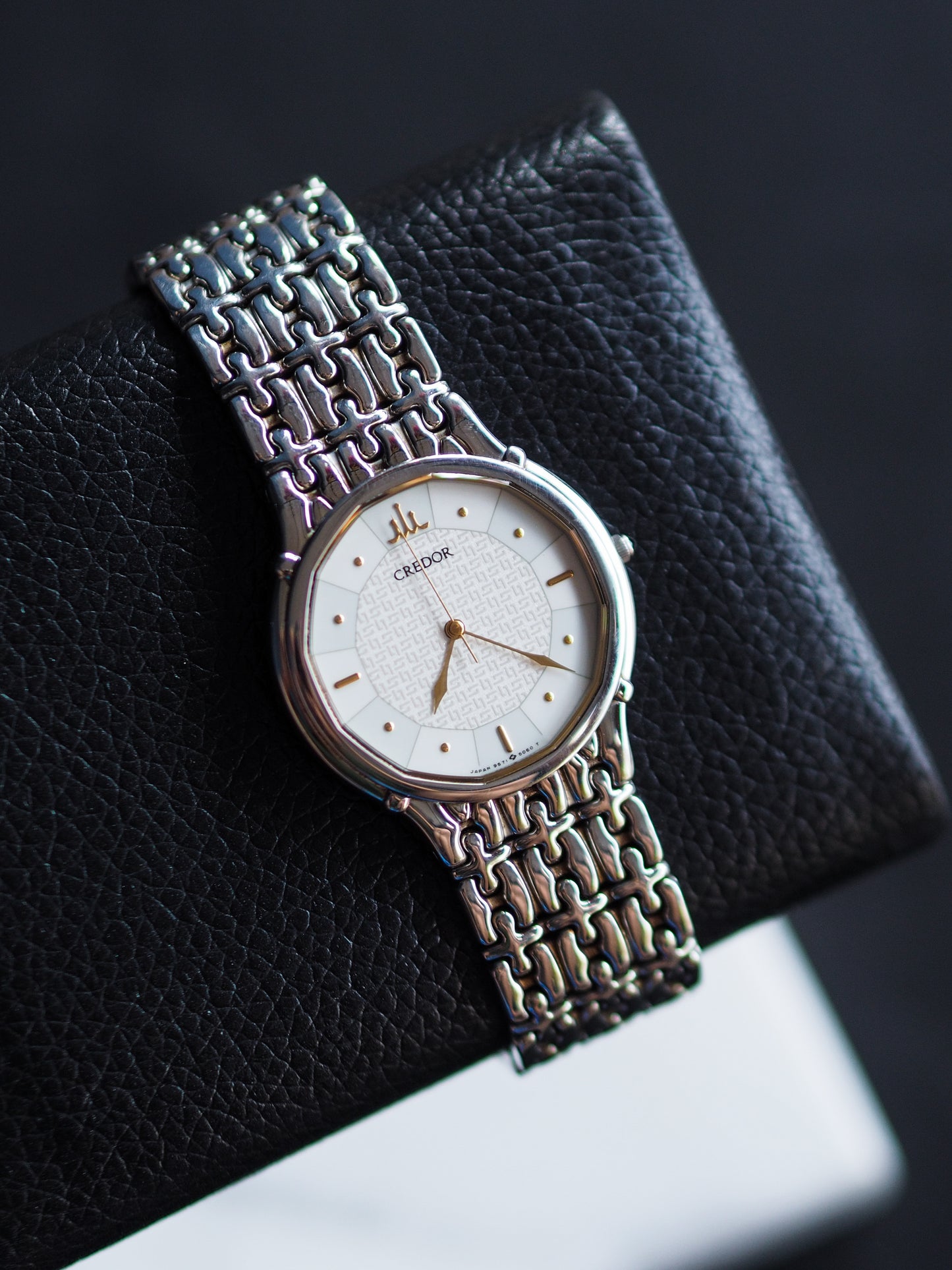 Credor 9571-5050 Quartz Piepan White Textured Dial
