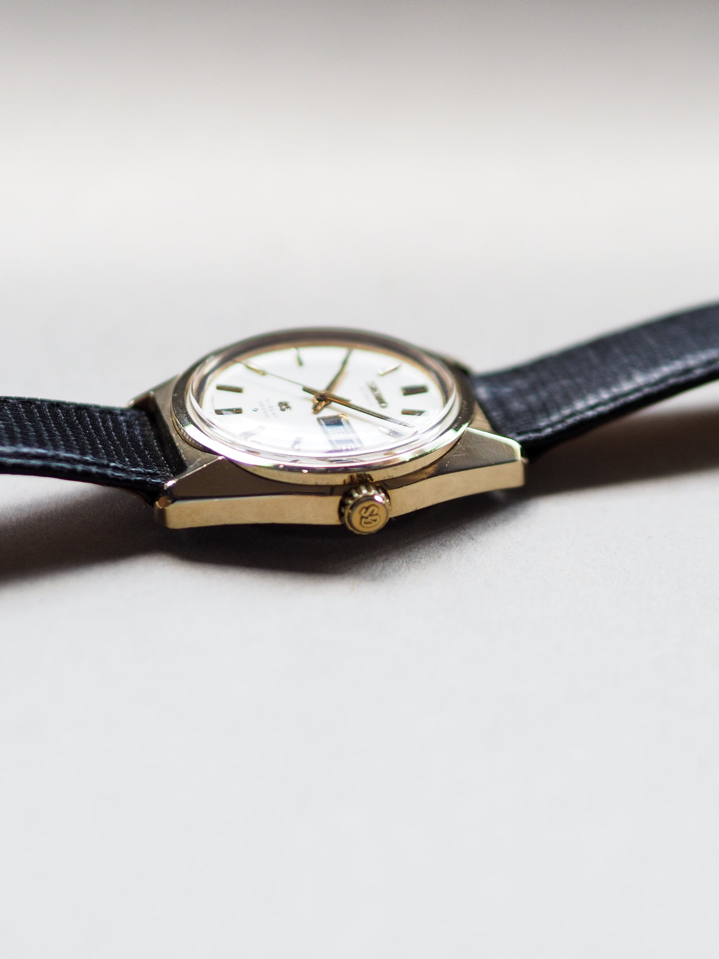 Grand Seiko 61GS 6146-8000 Cap Gold White Dial