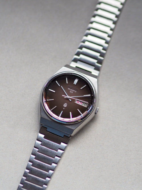 Seiko QZ 0923-8040 Quartz Copper Red Metallic Dial