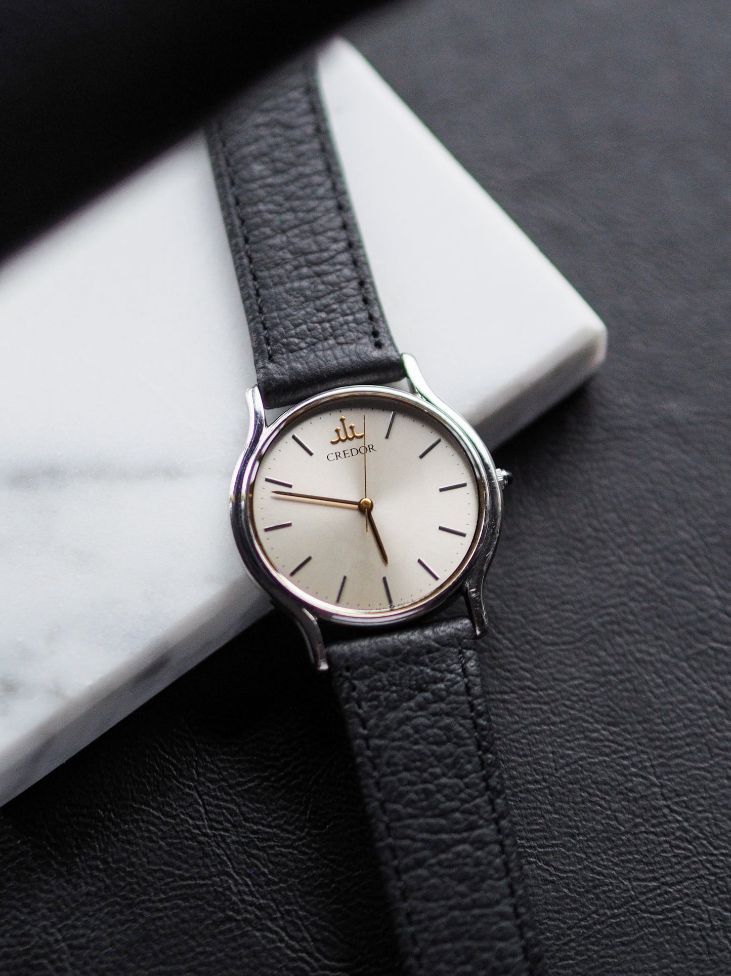 Credor 9571-6000 Gold Ring Silver Sunburst Dial