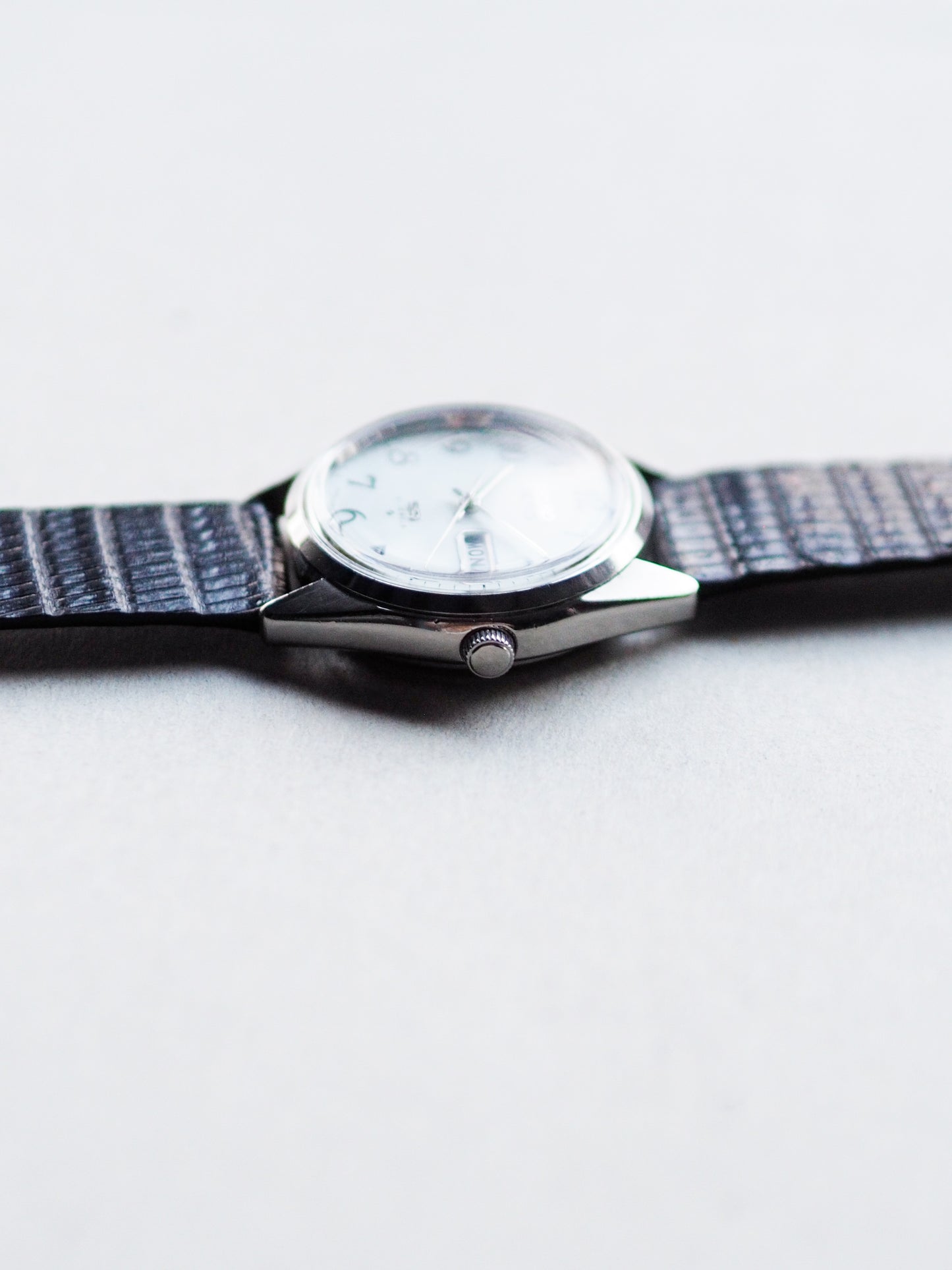 Seiko Actus SS 6306-7010 White Enamel Arabic Numeral Dial