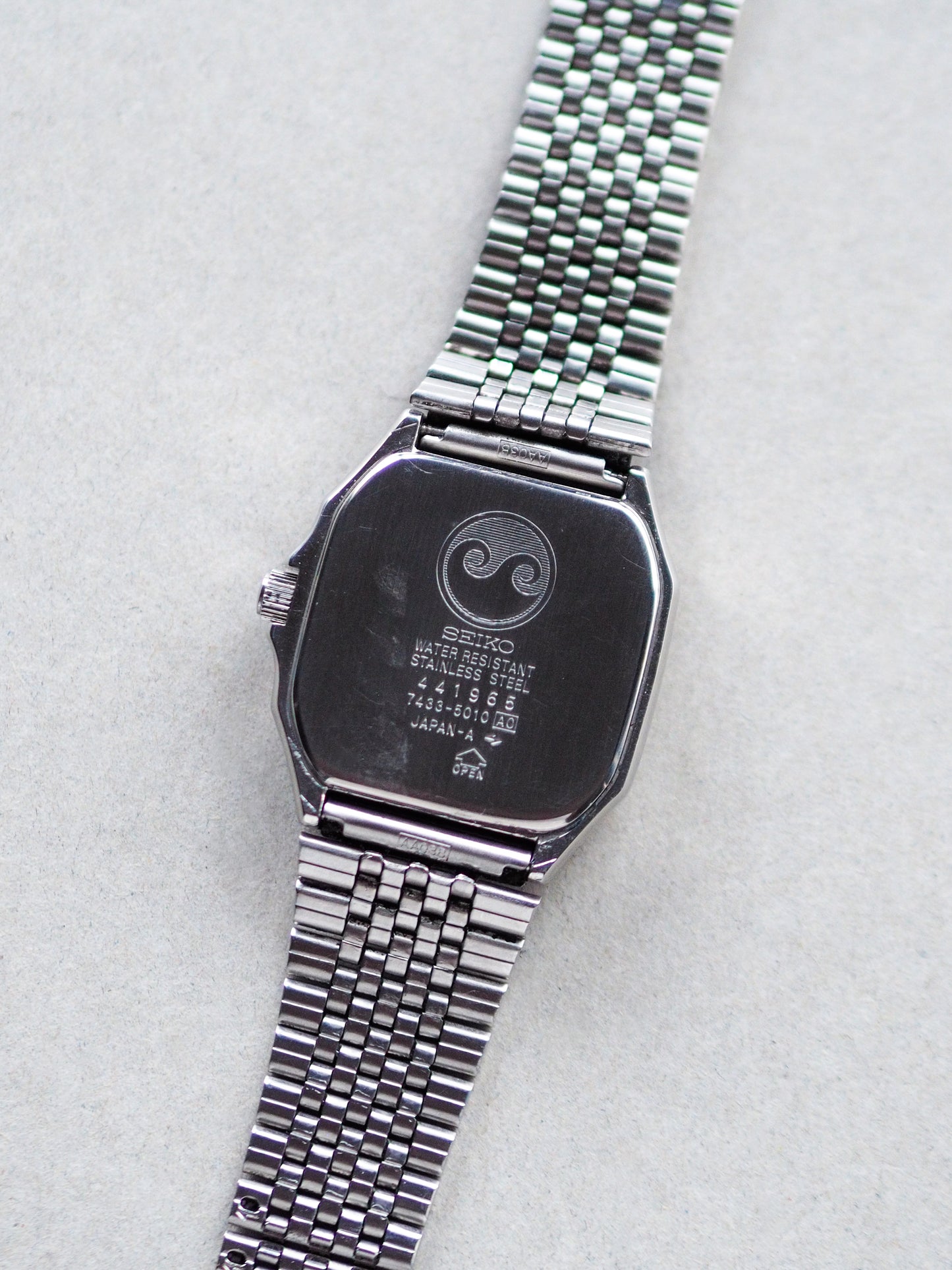 Seiko Chronos JDM 7433-5010 Octagon Case White Textured Dial