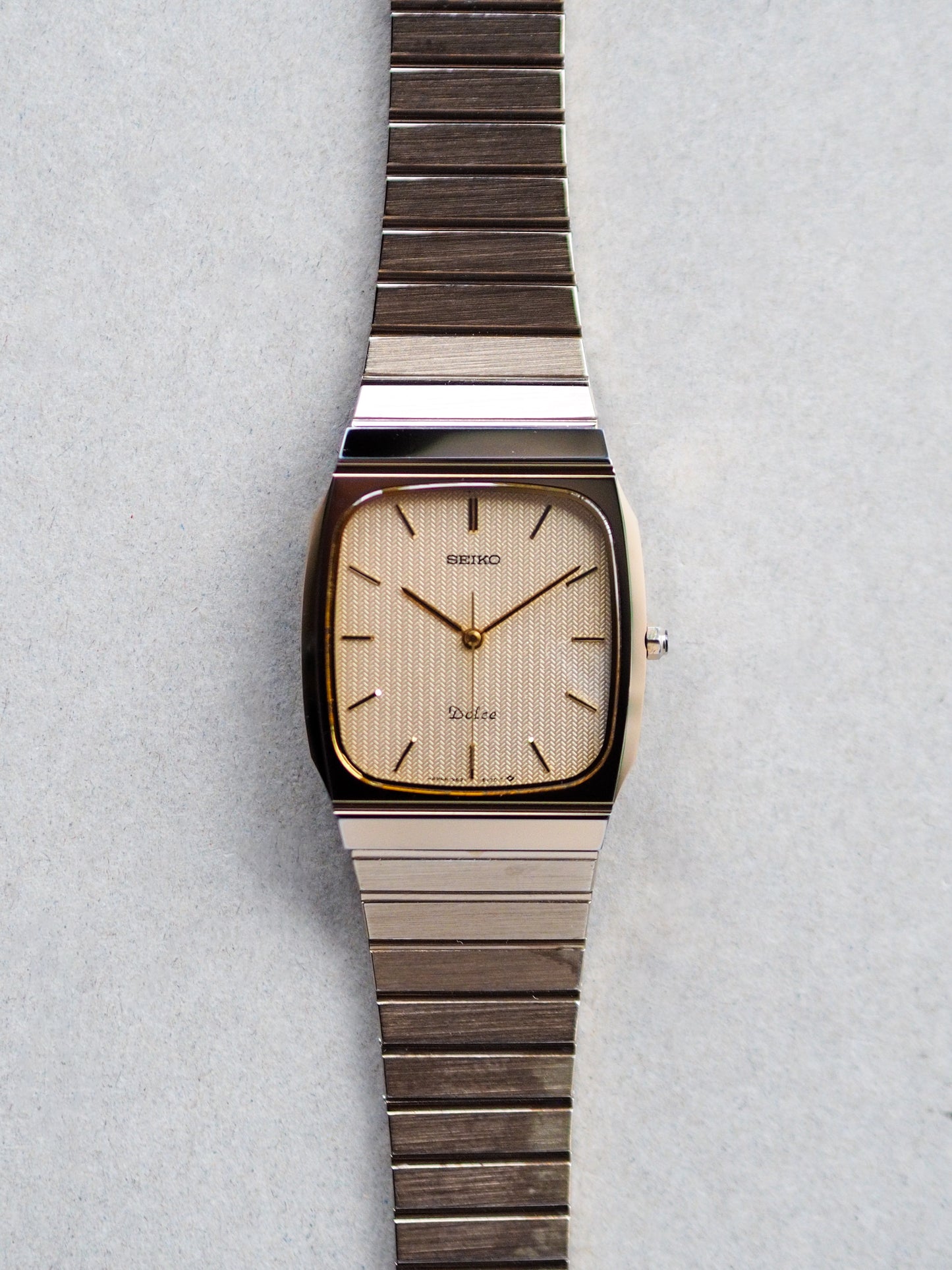 Seiko Dolce 9531-5140 Tank Tungsten Carbide Champagne Textured Dial