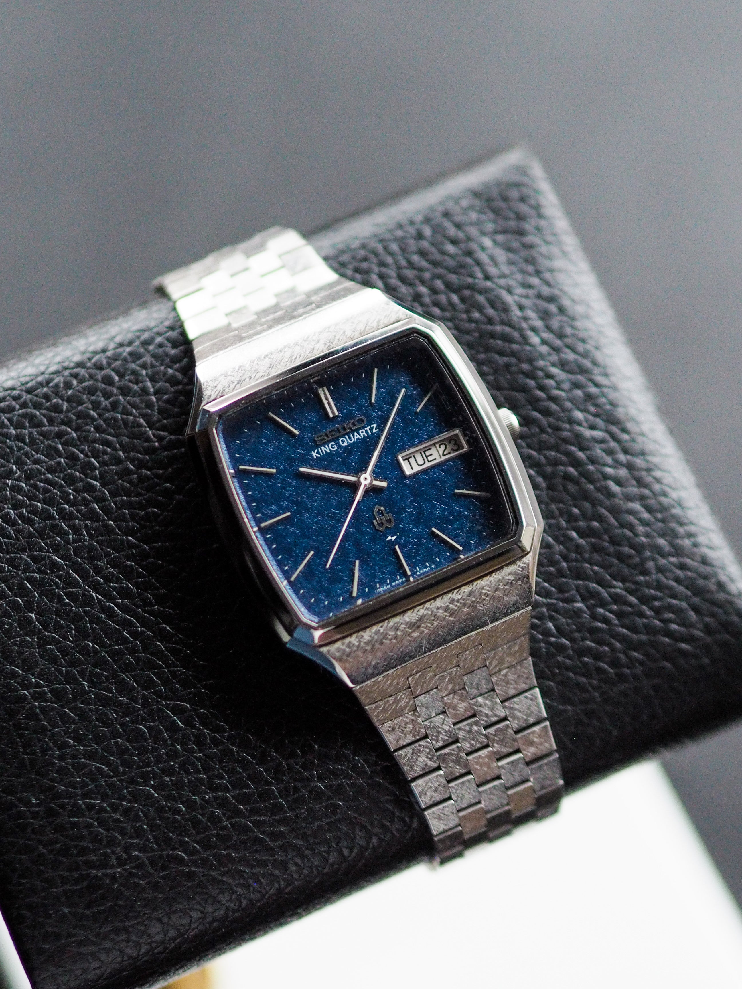 希少SEIKOセイコー 5856-5000 腕時計KING QUARTZ青文字盤 Seiko King Quartz 5856-5000 Blue Snowflake Textured Dial