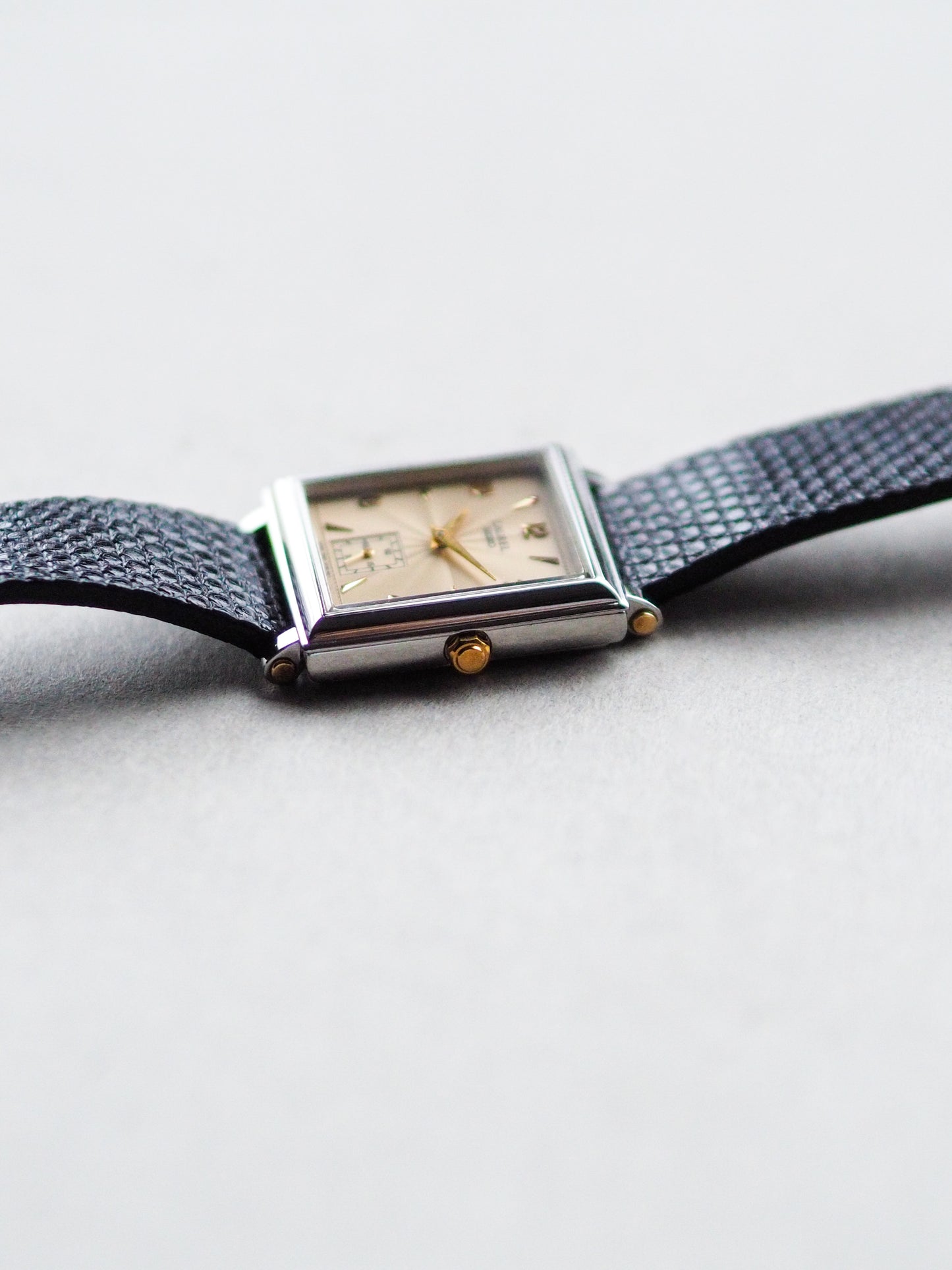 Seiko Laurel 7N07-5A00 Sub Second Beige Guilloche Dial