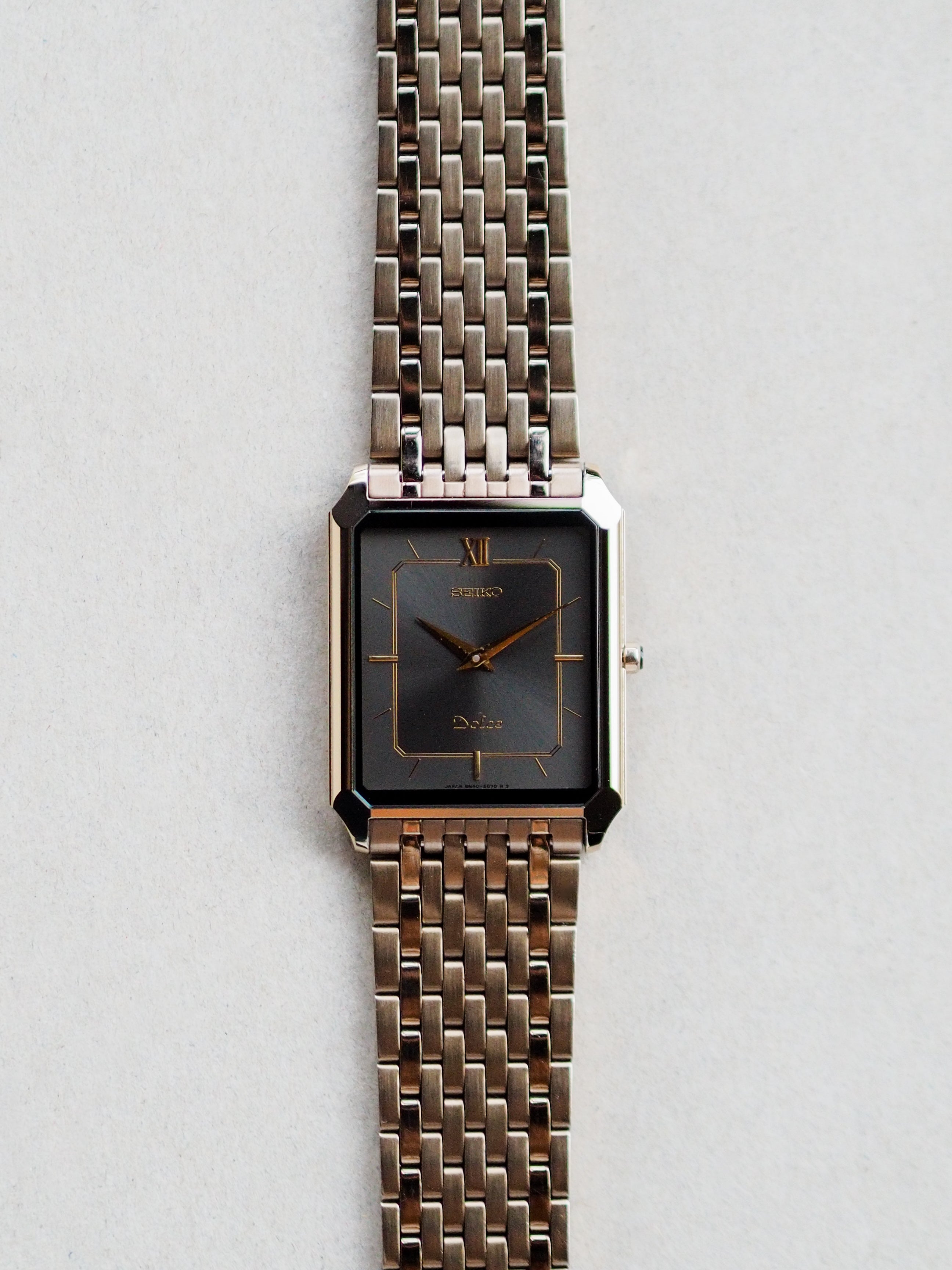 ★美品★ SEIKO 8N40-5050 DOLCE ドルチェ レディース腕時計 Seiko Dolce 8N40-5050 Quartz Tank Tungsten Carbide Gray Sunburst Dial