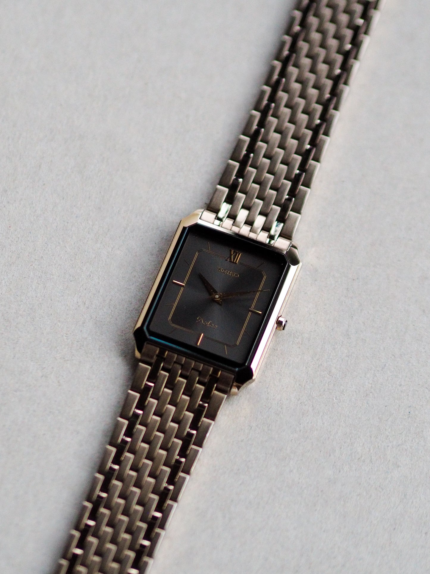 Seiko Dolce 8N40-5050 Quartz Tank Tungsten Carbide Gray Sunburst Dial