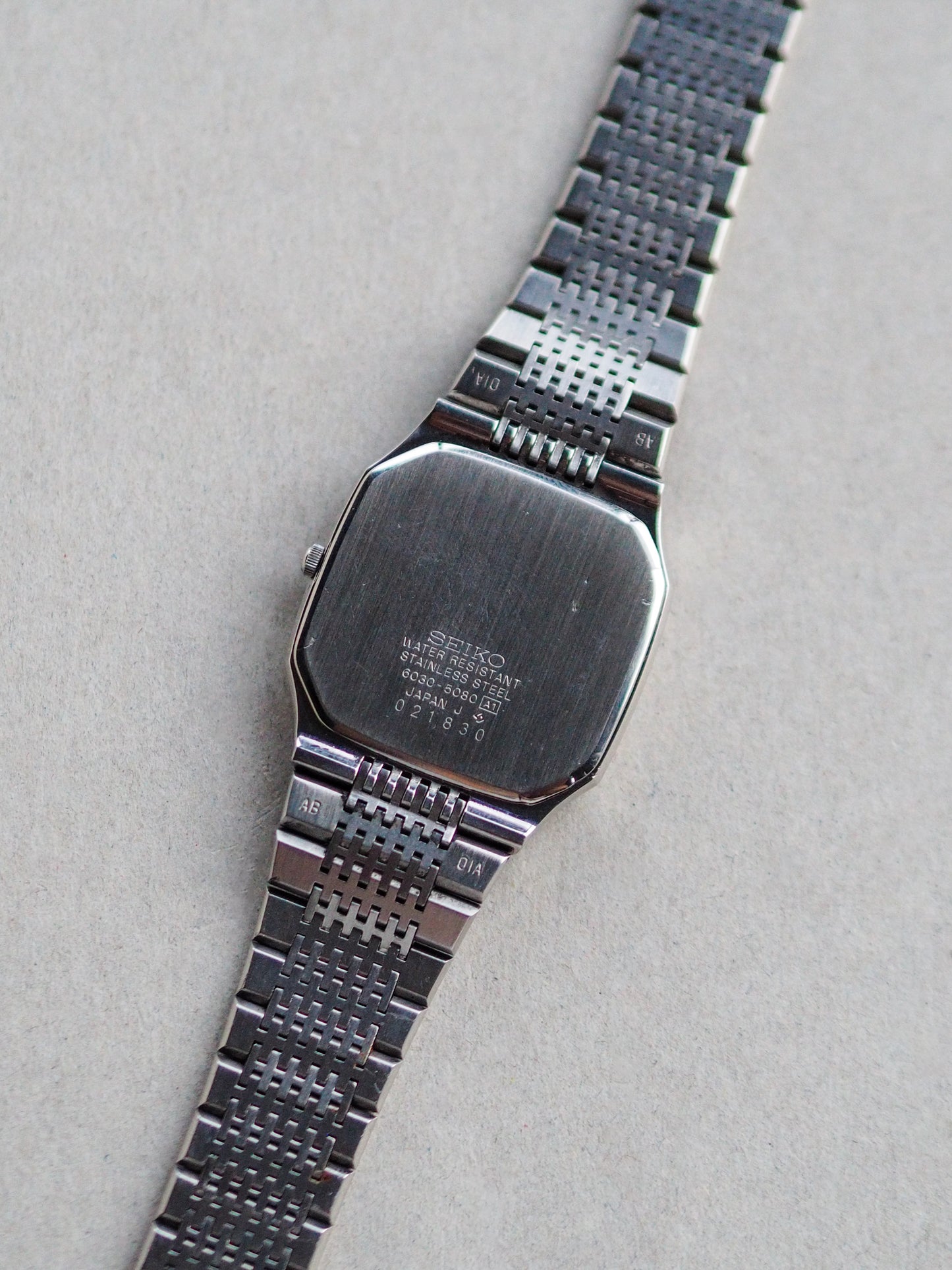 Seiko Quartz 6030-5080 Octagon Grey Black Pinstripe Dial