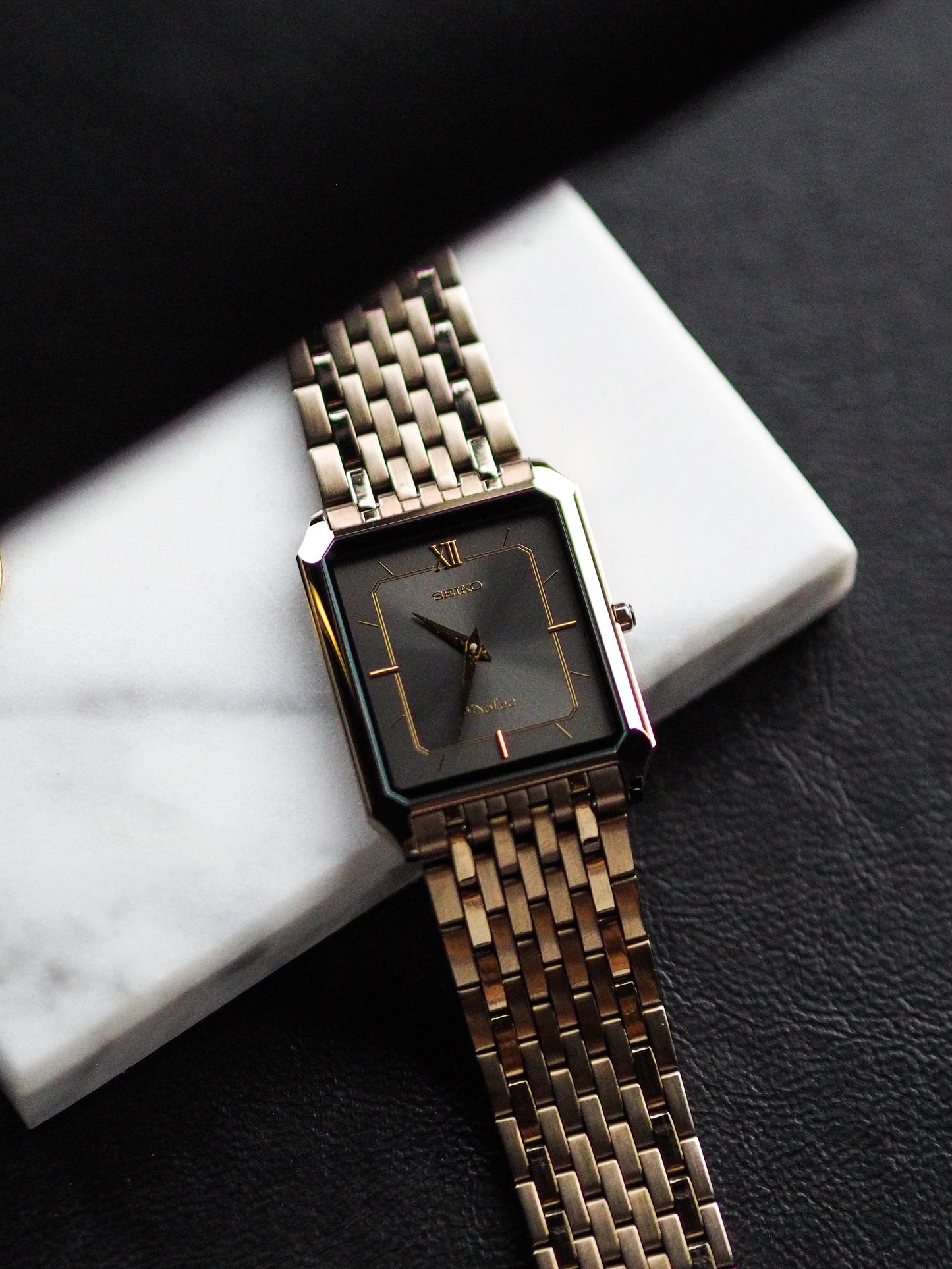 Seiko Dolce 8N40-5050 Quartz Tank Tungsten Carbide Gray Sunburst Dial