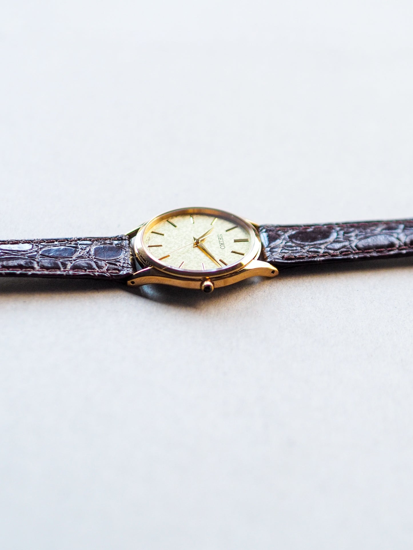 Seiko Dolce SACM150 8J41-0AJ0 Gold Kira-zuri Textured Dial