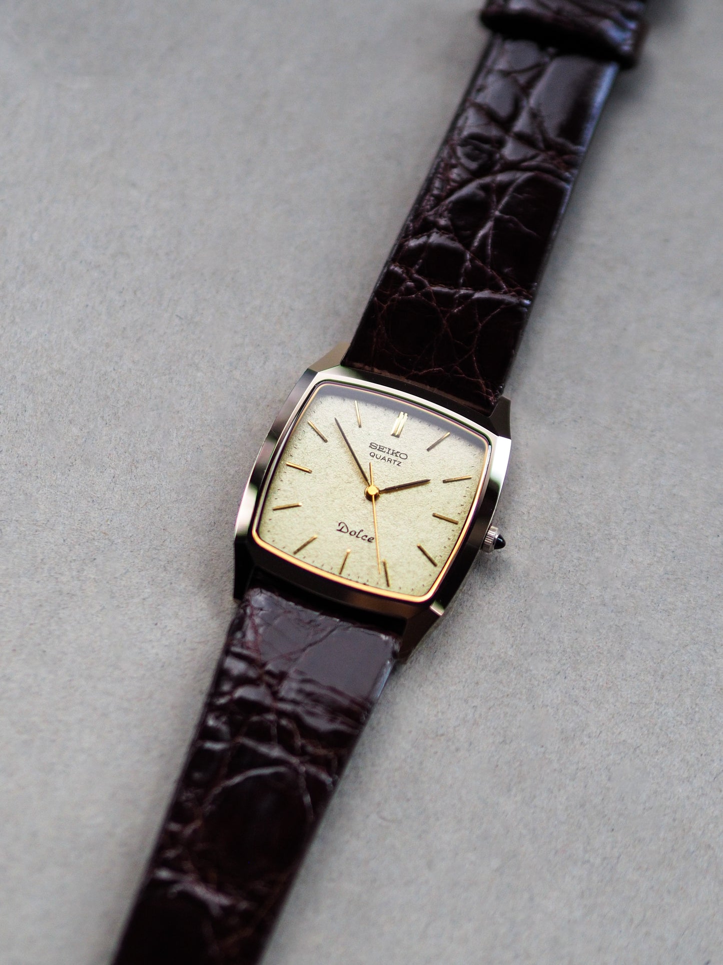 Seiko Dolce 7731-5160 Quartz Tank Tungsten Carbide Champagne Textured Dial