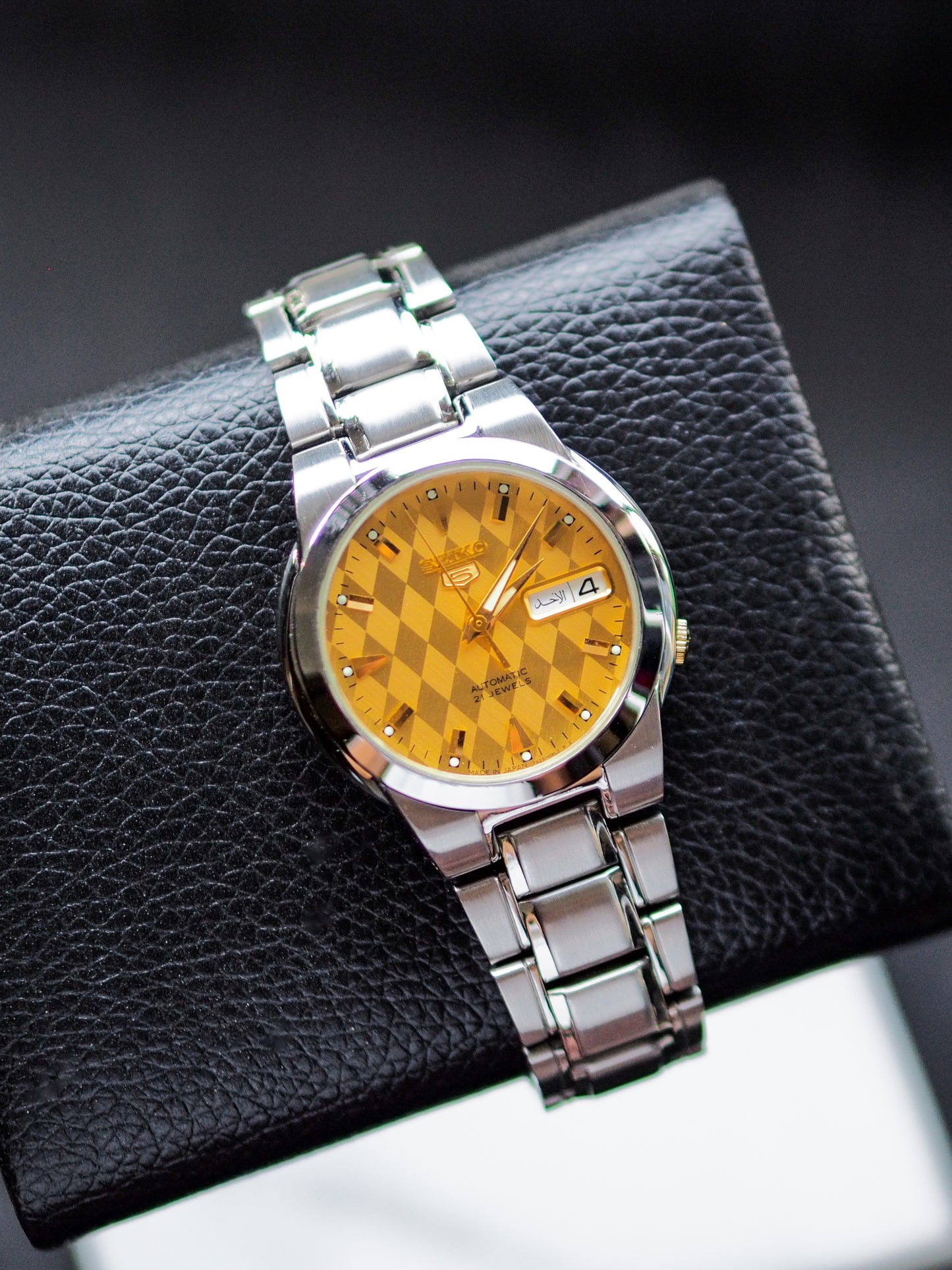 Seiko 5 Japan SNKD23 7S26-02R0 Arabic Date Gold Textured Dial