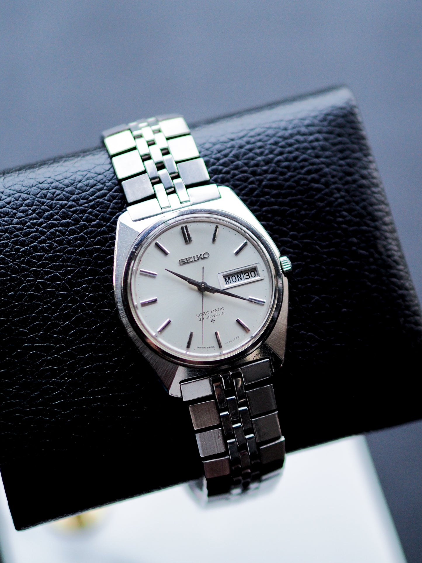 Seiko LM 5606-7000 Lord Matic Silver Sunburst Dial