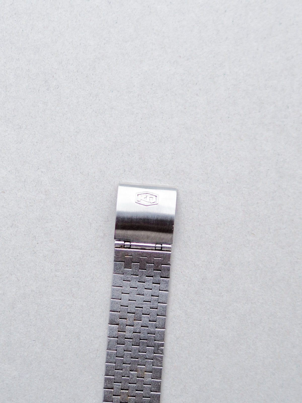 Seiko King Quartz 0852-8035 White Hammered Dial