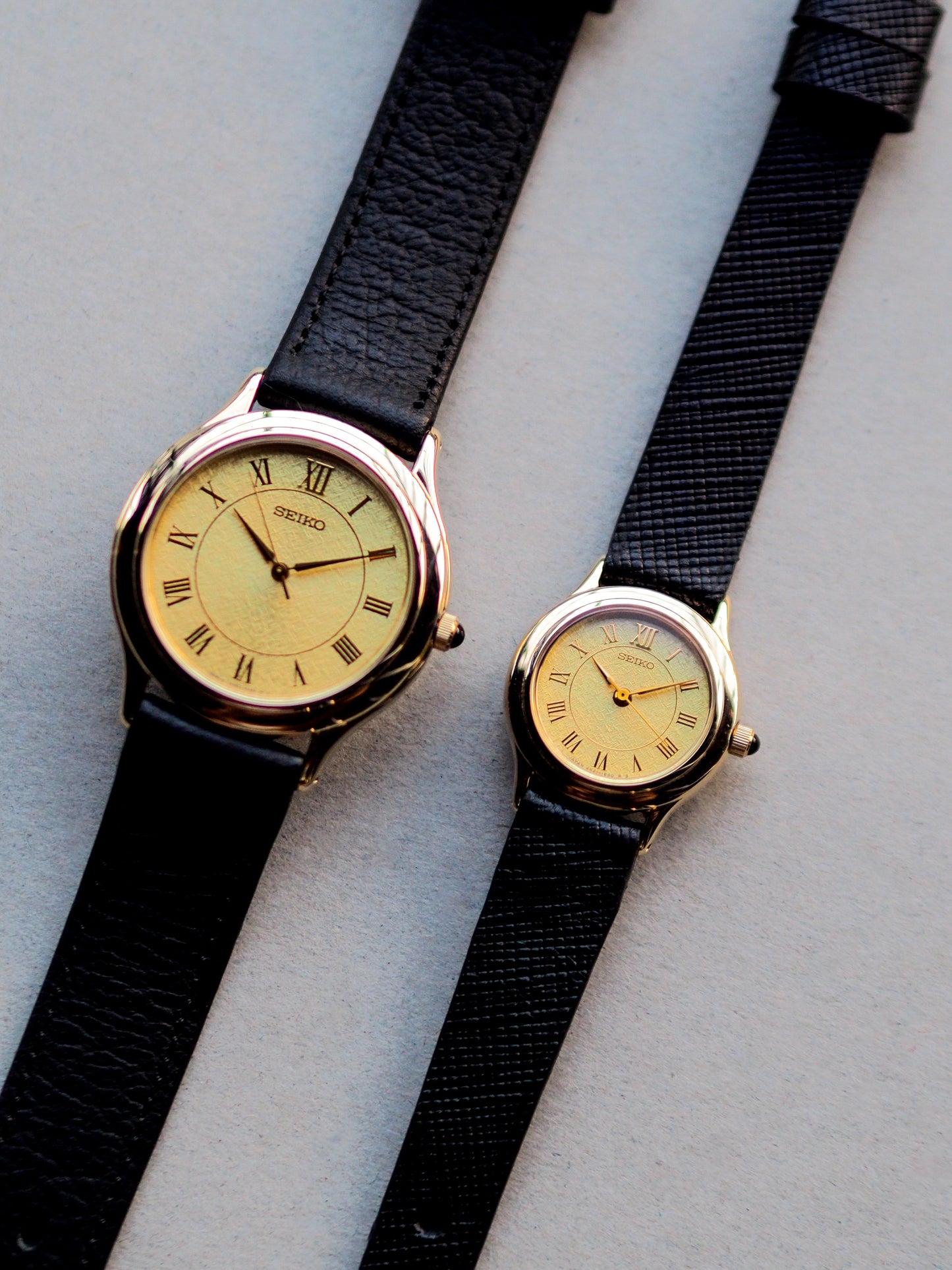 Couple Seiko 7N01-6720 4N21-0511 Gold Tone Brushed Dial