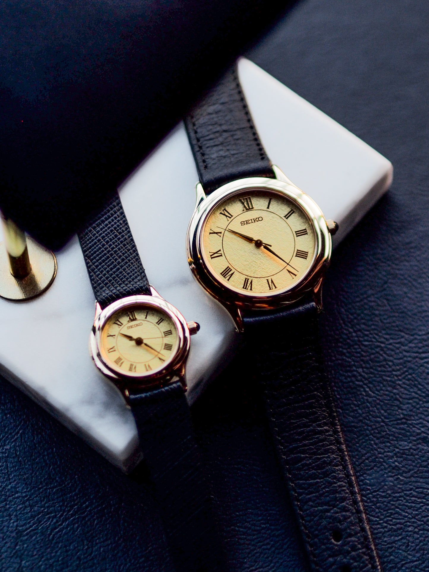 Couple Seiko 7N01-6720 4N21-0511 Gold Tone Brushed Dial