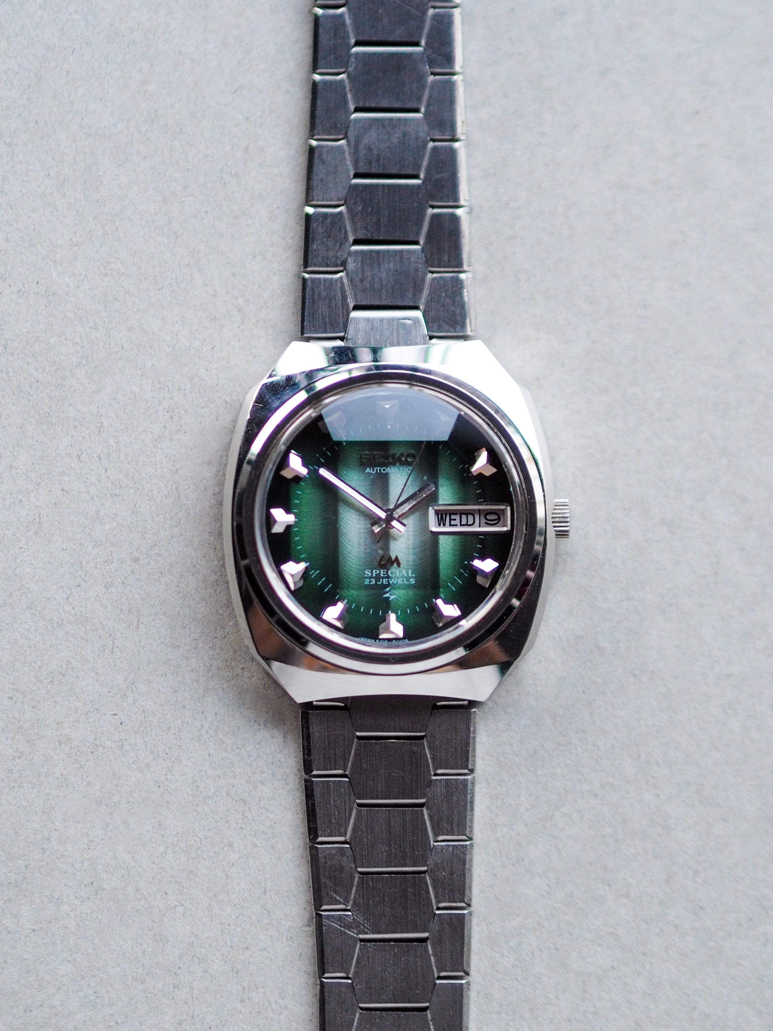 Seiko LM 5216-6000 Lord Matic Special Faceted Crystal Green Gradient D