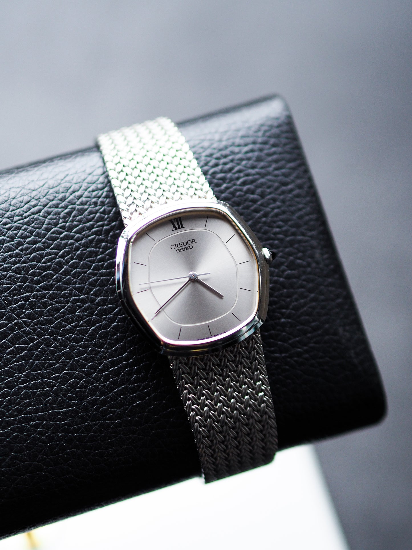 Credor Seiko 5931-5230 Hexagon Silver Sunburst Dial