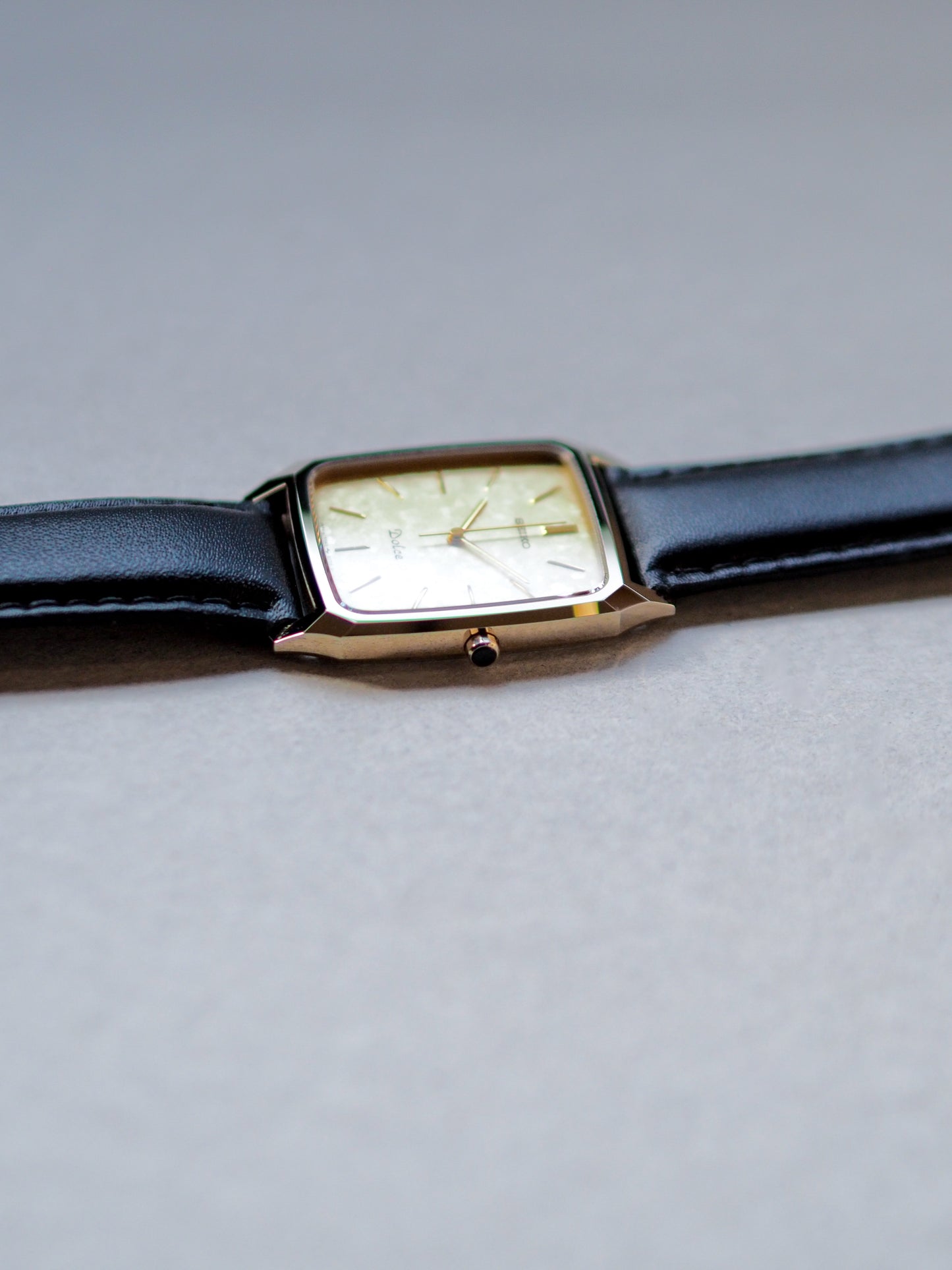 Seiko Dolce 7741-5140 Tank Ceramics Gold Flake Dial