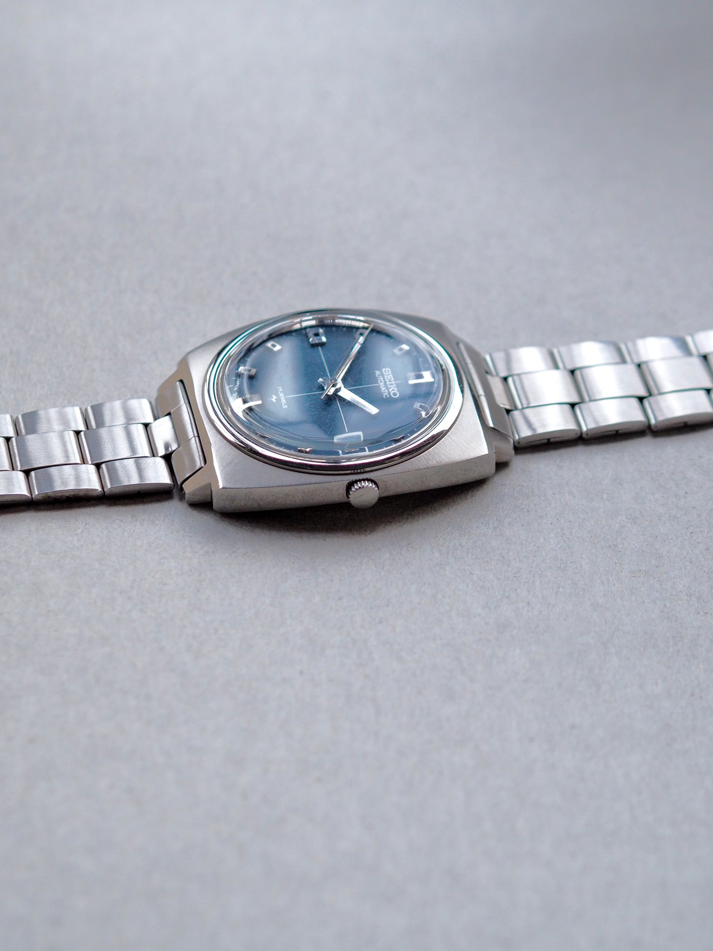 Seiko Automatic 7005-7001 Matte Blue Crosshair Dial