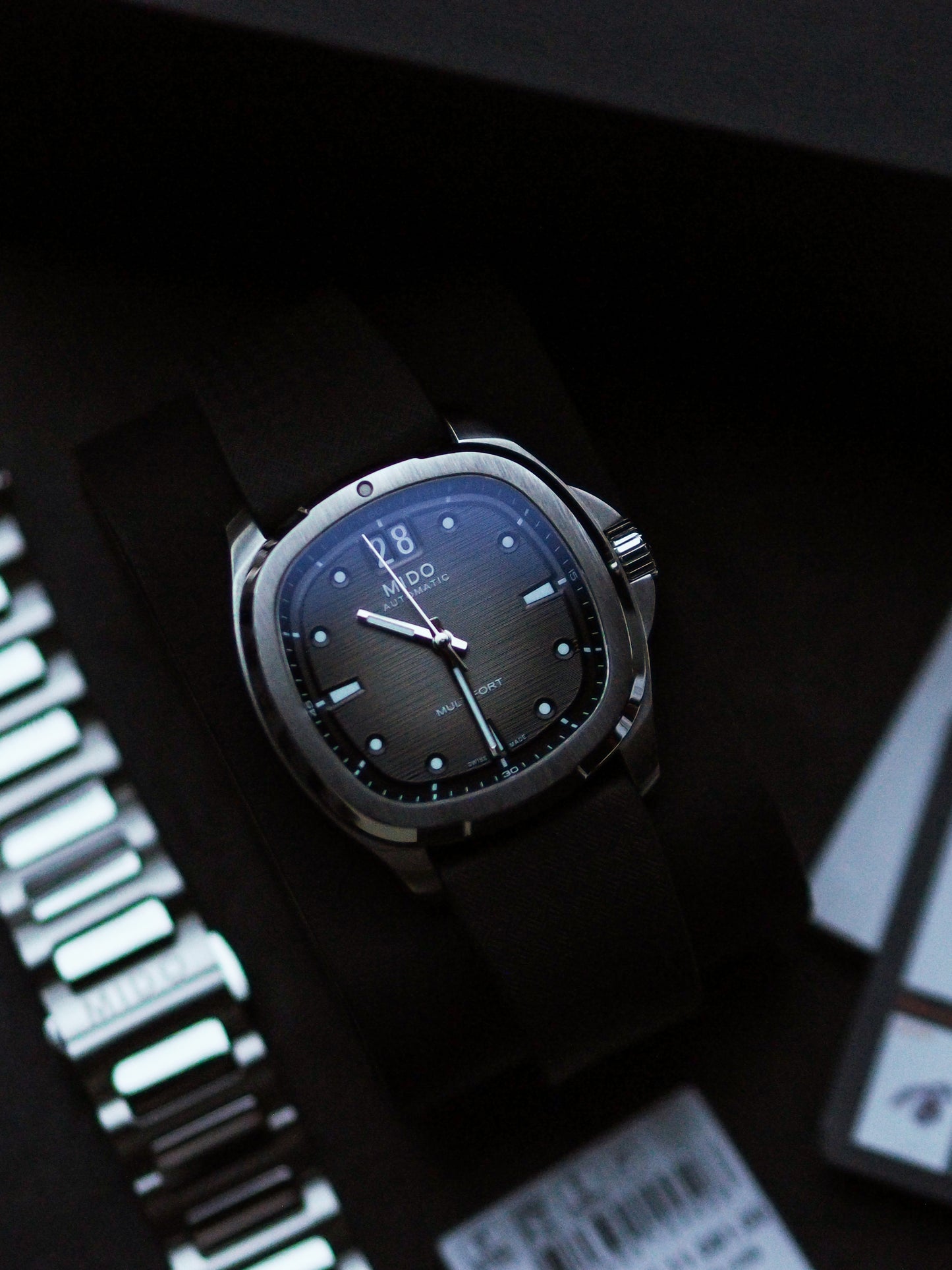 Mido M049.526.11.081.00 Multifort TV Big Date 40MM Gray Dial