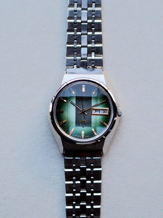 Seiko LM 5606-7310 Lord Matic Faceted Crystal Green Gradient Textured Dial