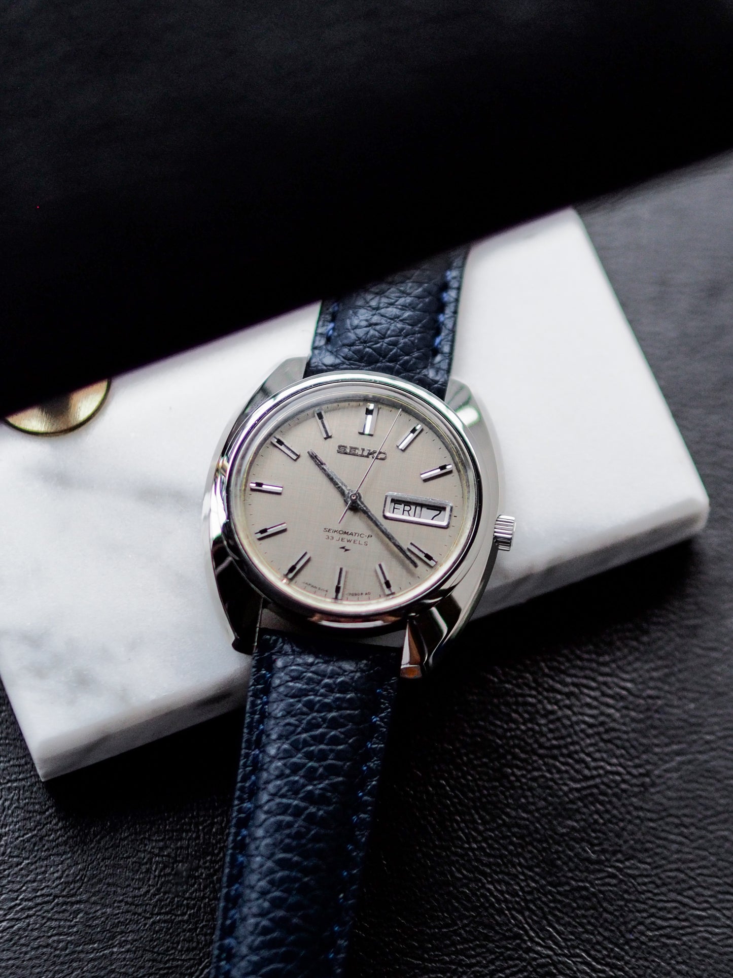 Seiko Seikomatic-P 5106-7030 Dark Silver Linen Textured Dial