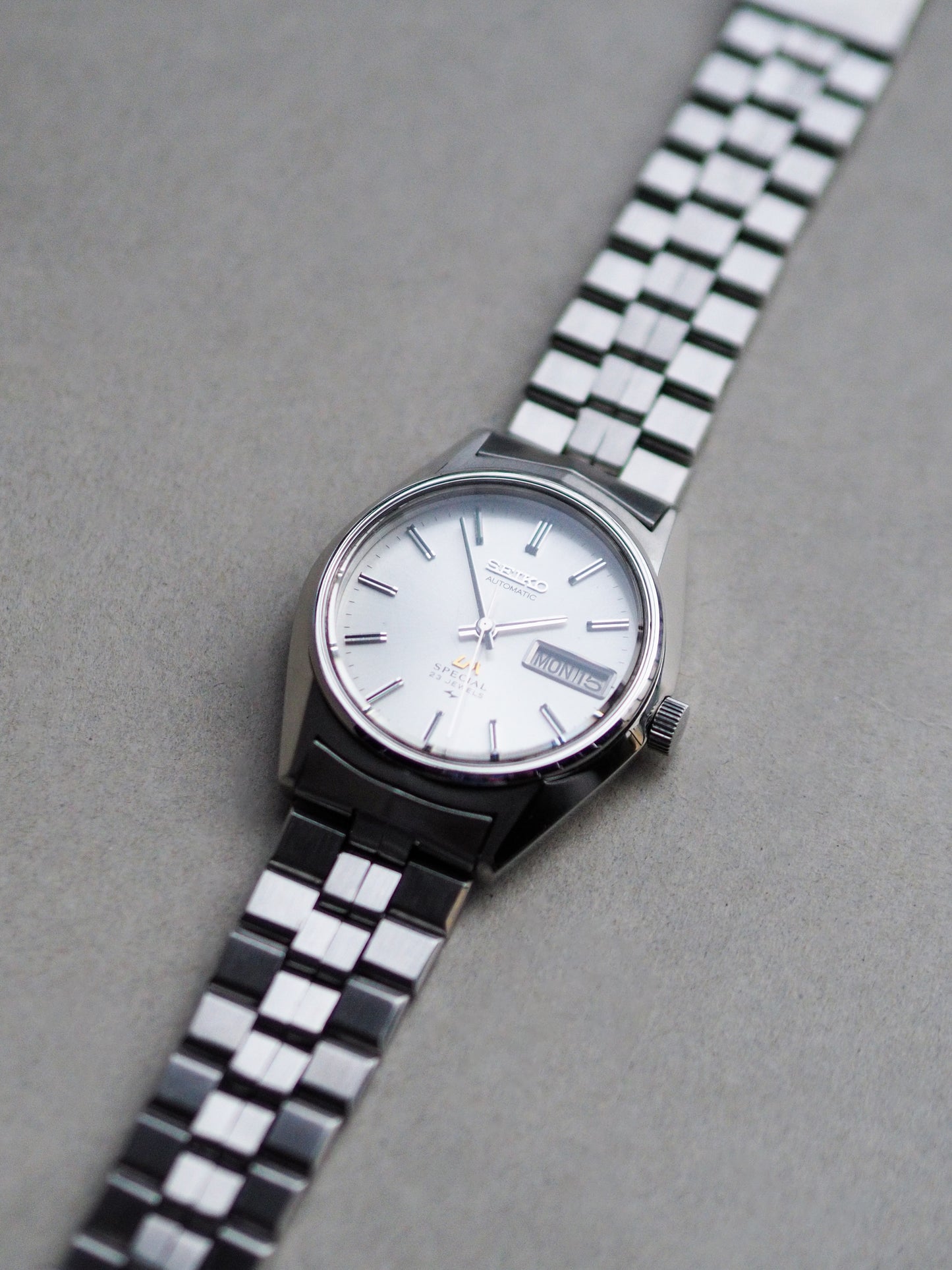 Seiko LM 5216-7080 Lord Matic Special White Sunburst Dial