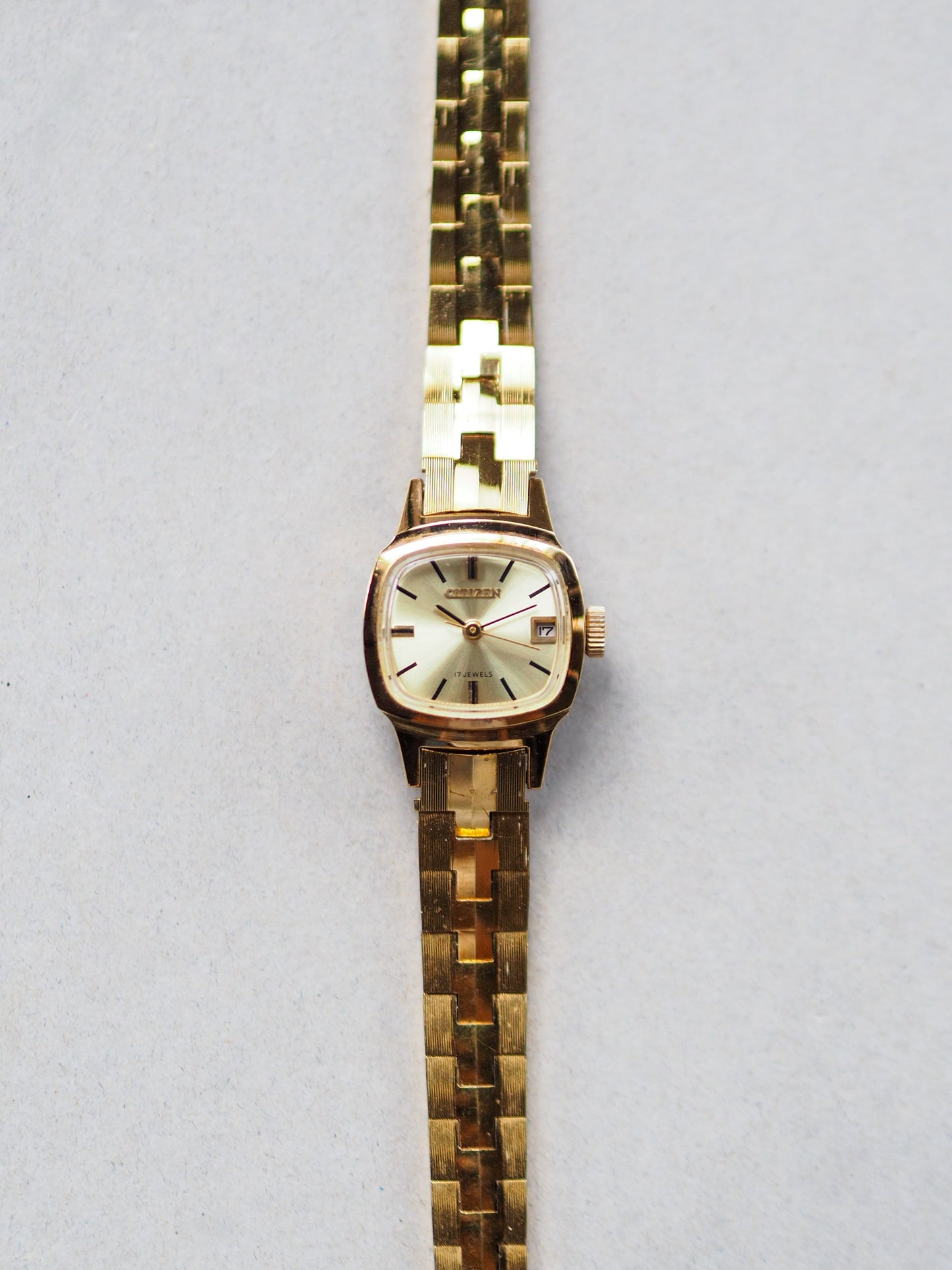 Citizen Vintage Ladies Manual WInd 4-151149 SMW Champagne Sunburst Dial