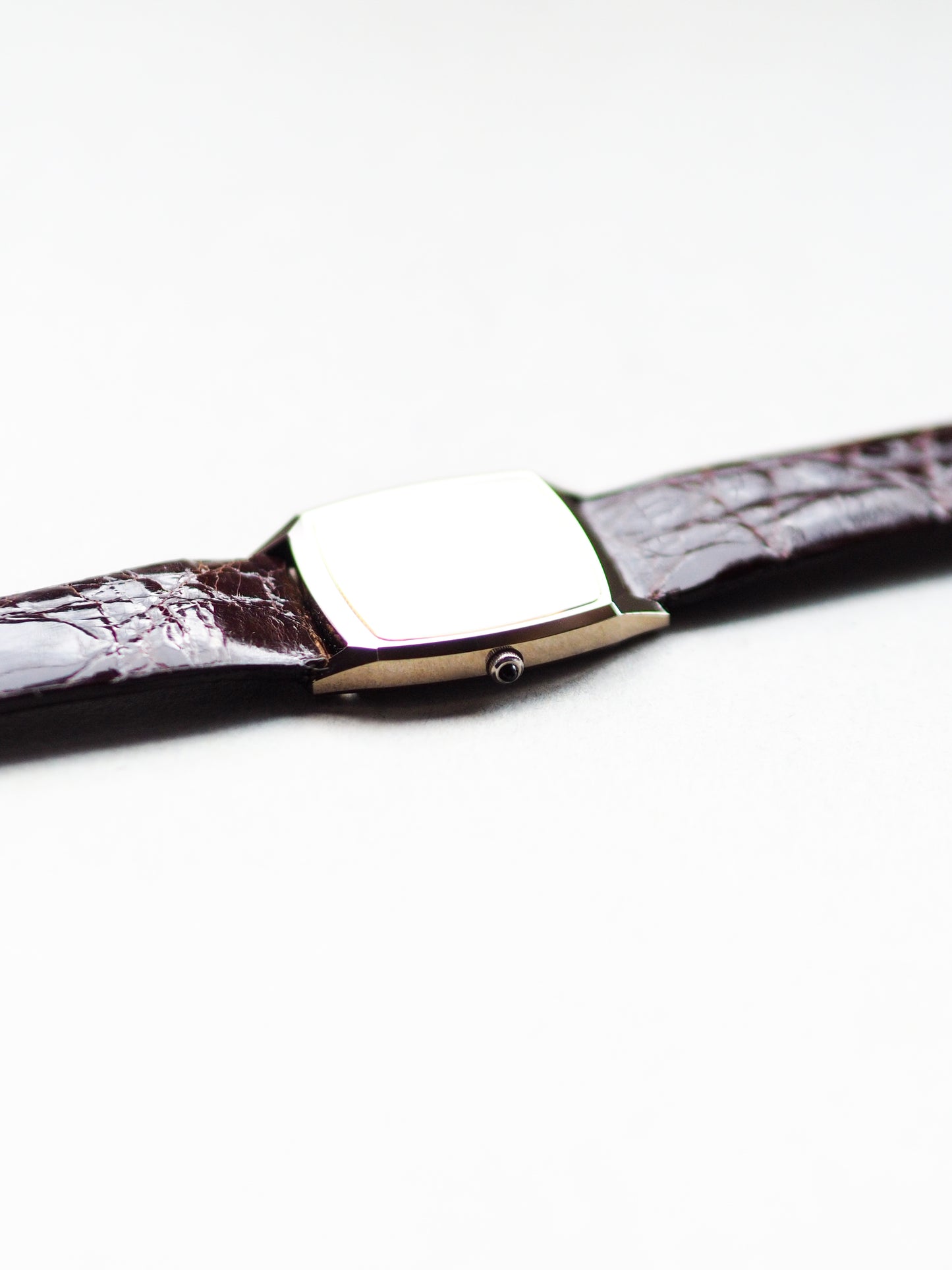 Seiko Dolce 7731-5160 Quartz Tank Tungsten Carbide Champagne Textured Dial