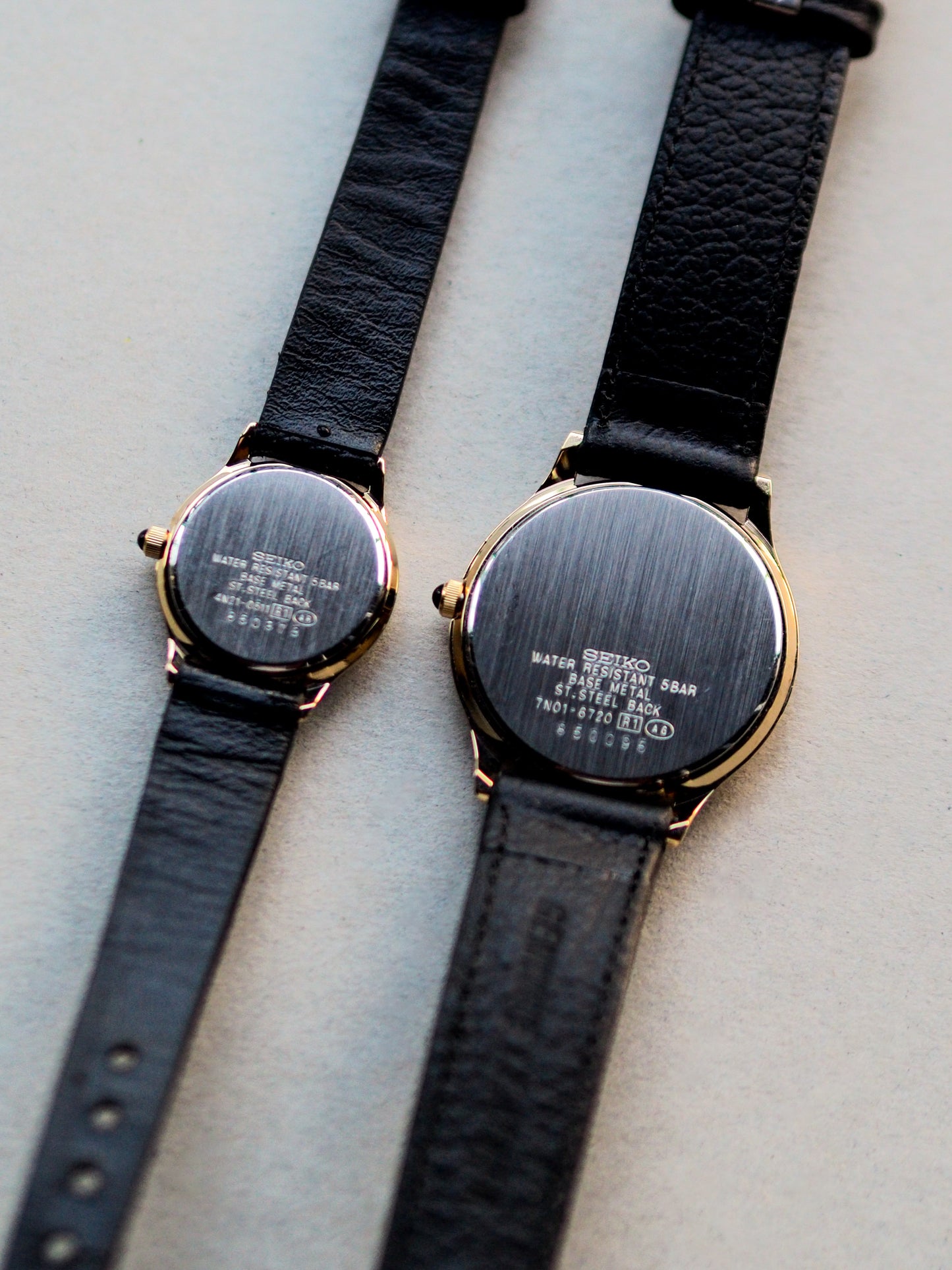 Couple Seiko 7N01-6720 4N21-0511 Gold Tone Brushed Dial