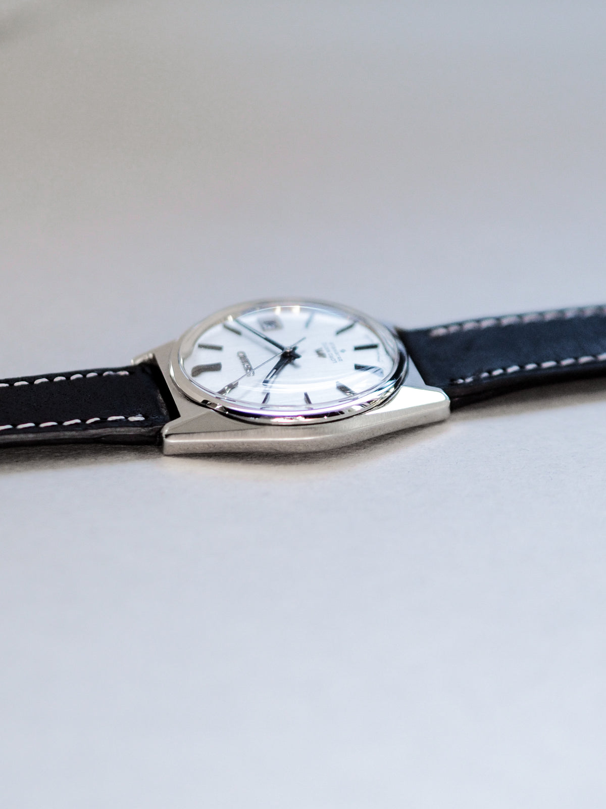 Seiko LM 5605-7020 Lord Matic White Linen Dial