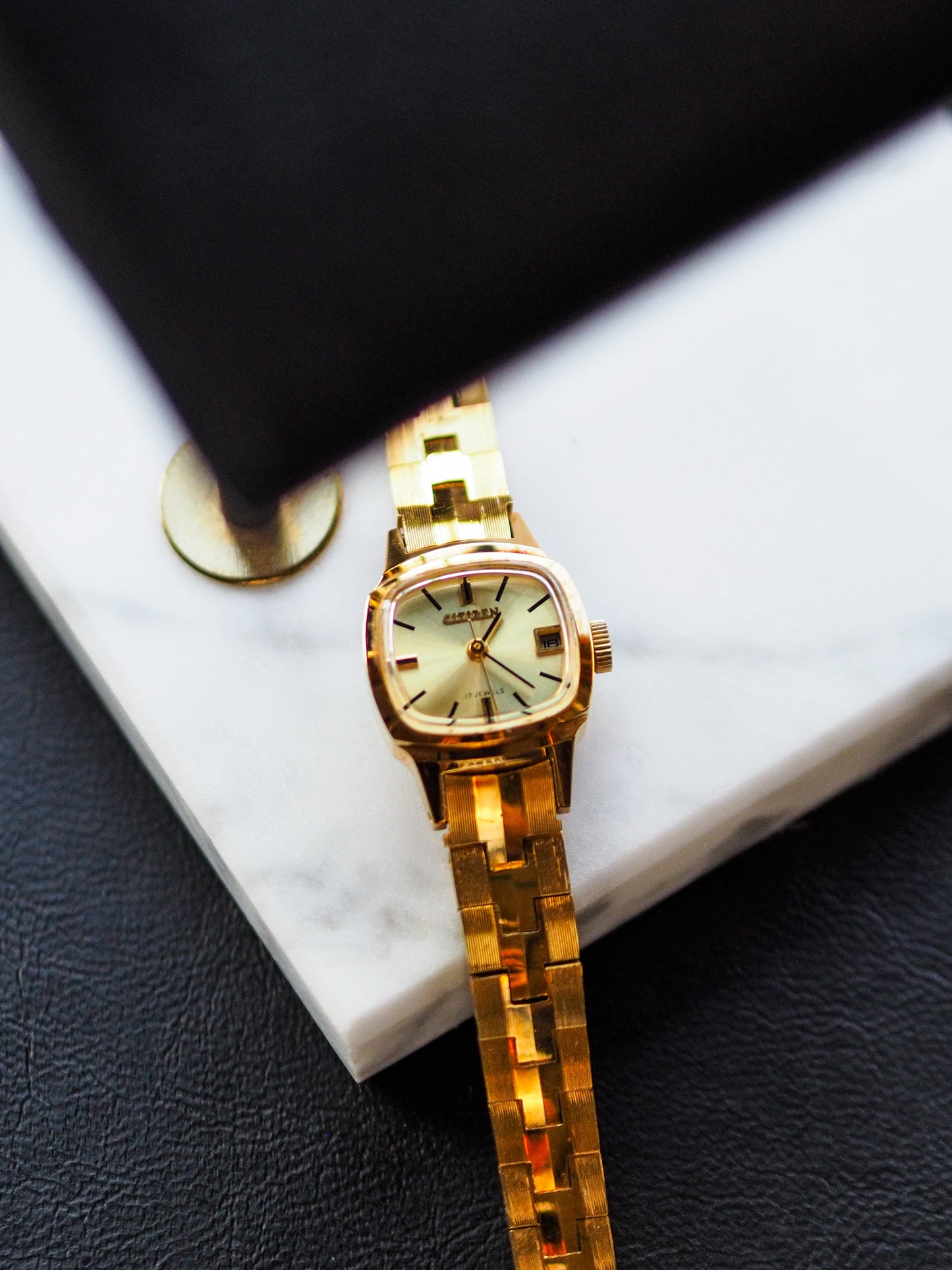 Citizen Vintage Ladies Manual WInd 4-151149 SMW Champagne Sunburst Dial