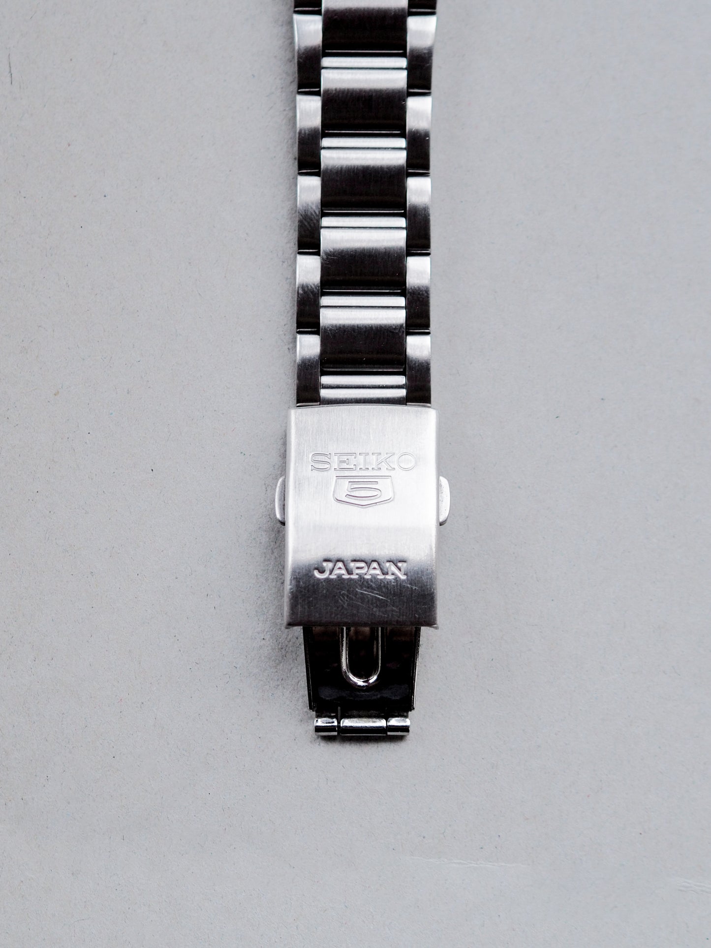 Seiko 5 Japan 7S26-02S0 Arabic Date White Dial