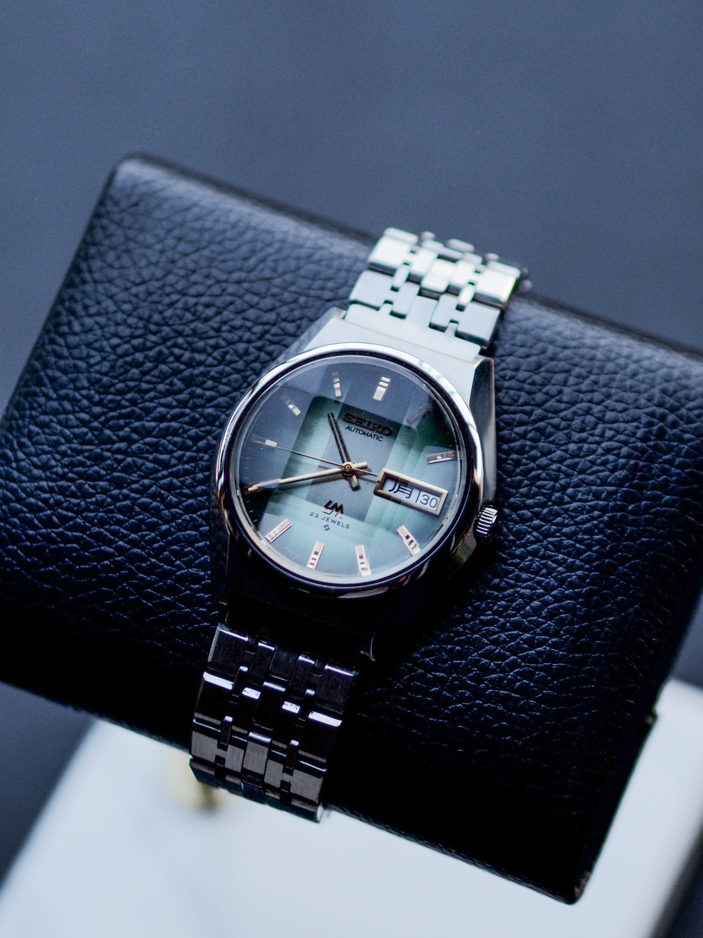 Seiko LM 5606-7310 Lord Matic Faceted Crystal Green Gradient Textured Dial