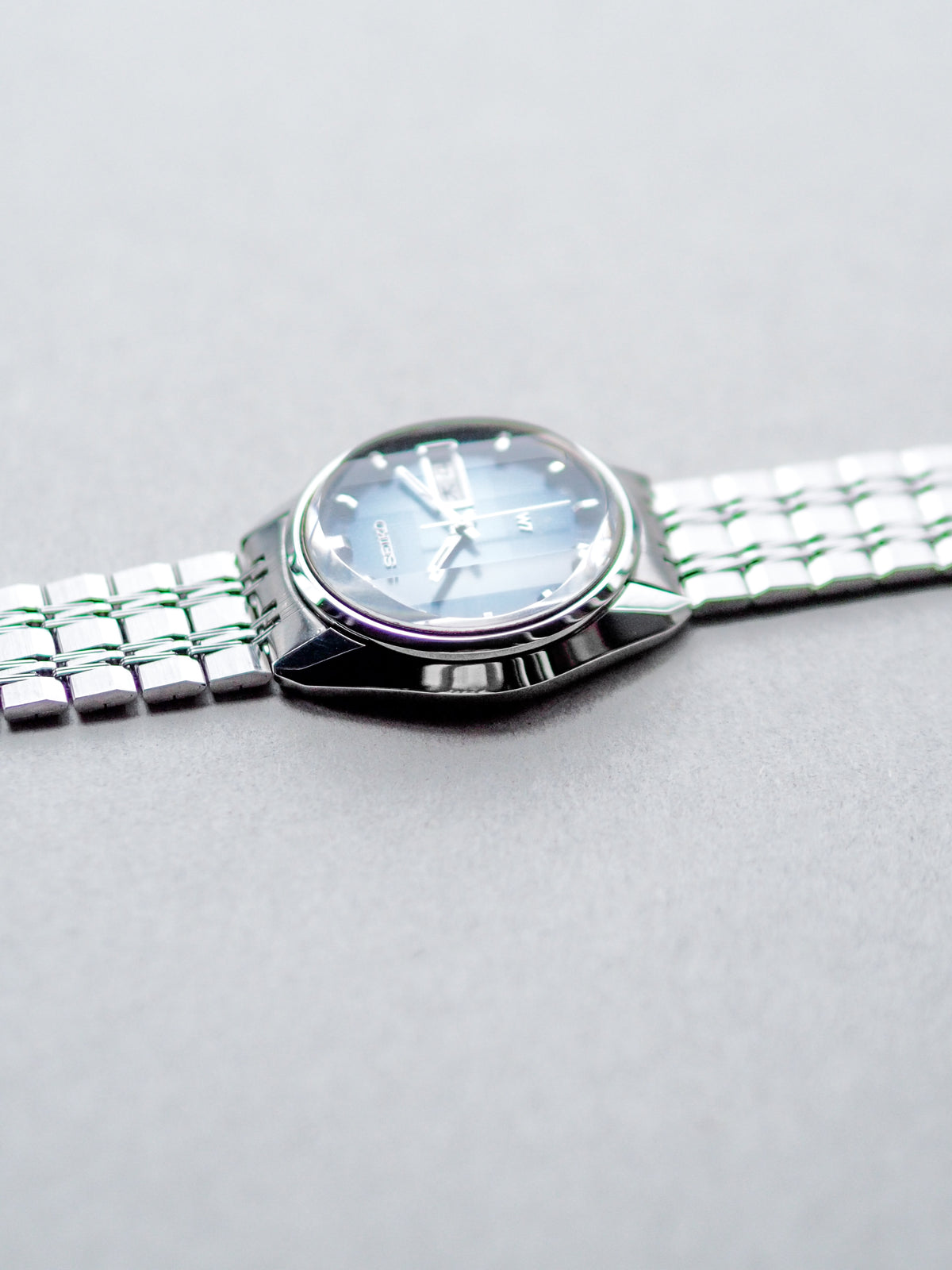 Seiko LM 5606-7280 Lord Matic Faceted Blue Stripe Textured Dial